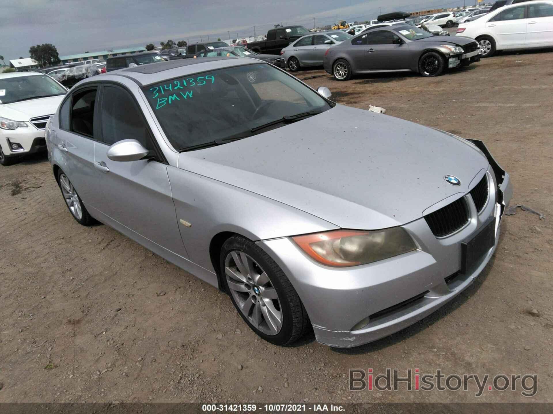 Фотография WBAVA33587PG39093 - BMW 3 SERIES 2007