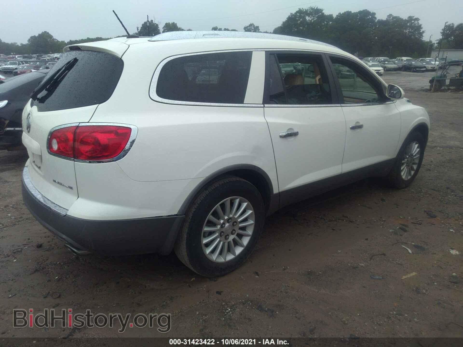 2011 BUICK ENCLAVE - VIN: 5GAKRAED4BJ134203 - Фото 4