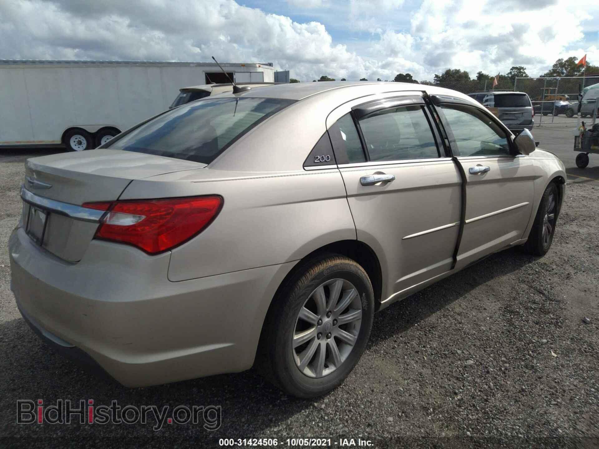 2013 CHRYSLER 200 - VIN: 1C3CCBBG9DN659606 - Фото 4