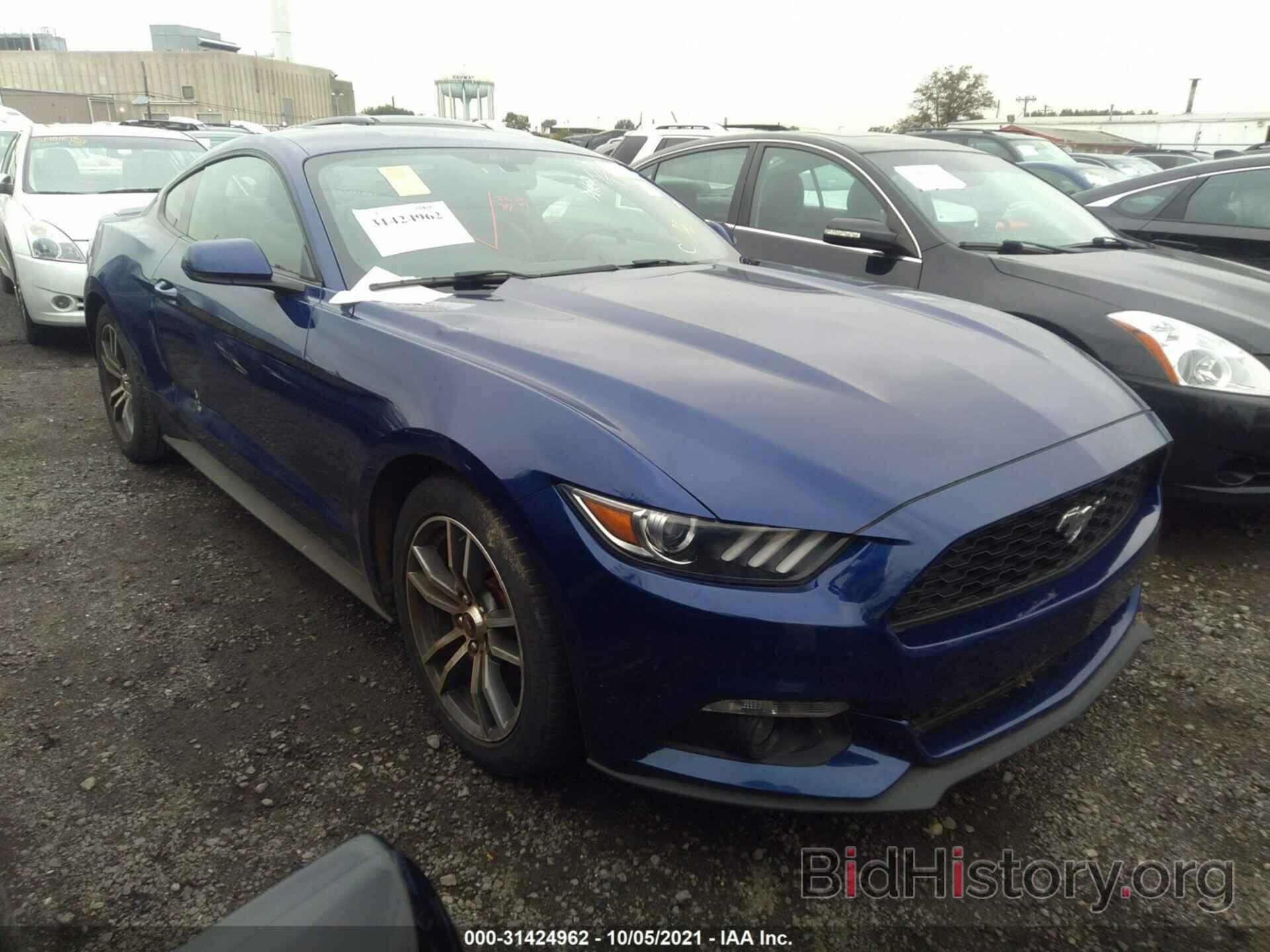 Photo 1FA6P8TH9F5377921 - FORD MUSTANG 2015