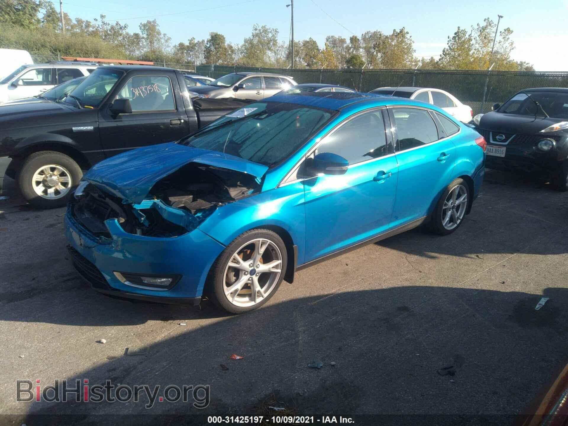 2016 FORD FOCUS - VIN: 1FADP3J29GL220265 - Фото 2