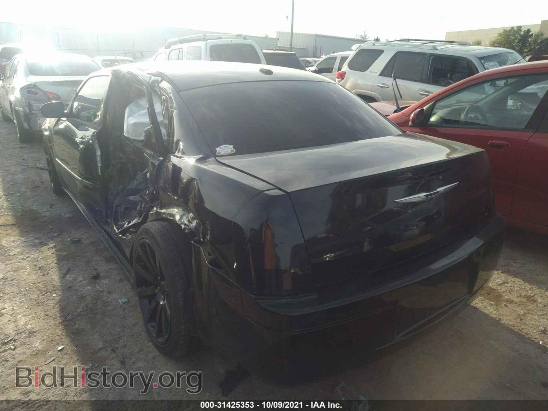 2010 CHRYSLER 300 - VIN: 2C3CA5CV9AH101215 - Фото 3