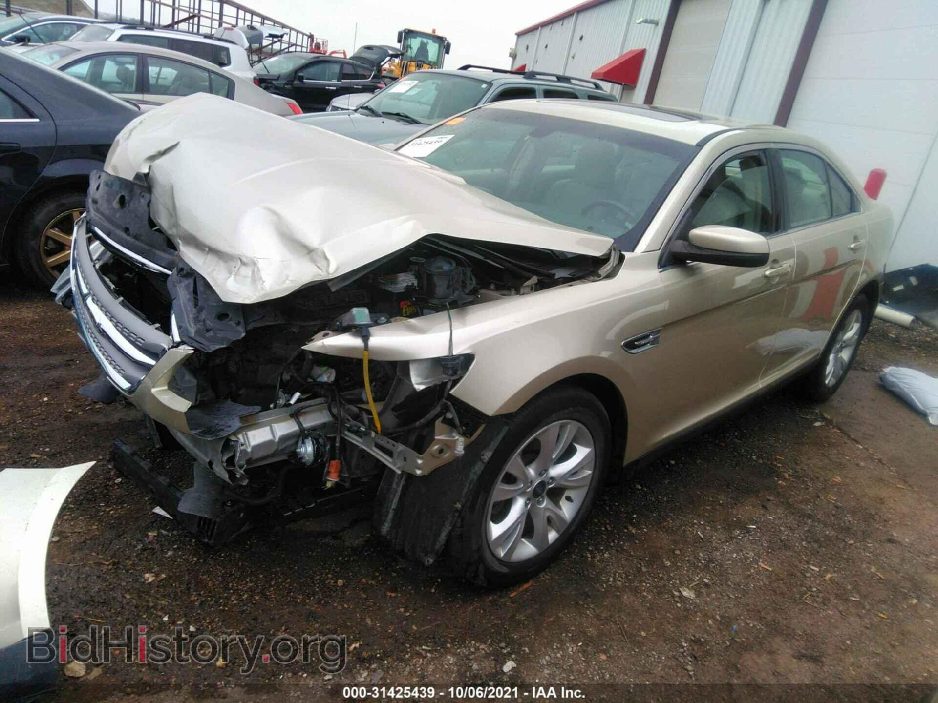 2011 FORD TAURUS - VIN: 1FAHP2EW9BG123304 - Фото 2