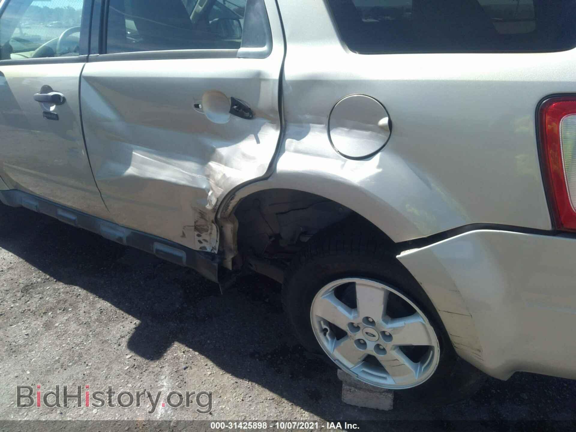 2011 FORD ESCAPE - VIN: 1FMCU0DG5BKA56155 - Фото 6