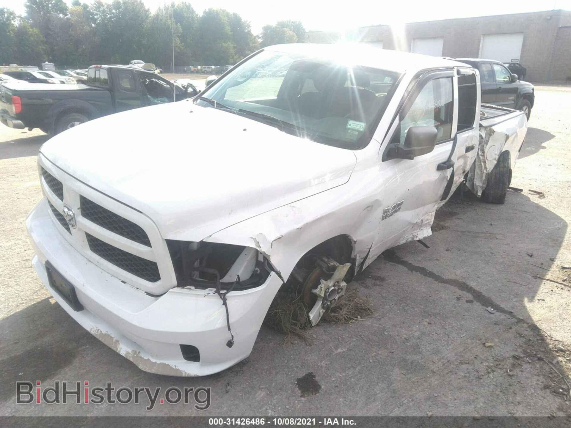 2018 RAM 1500 - VIN: 1C6RR7FG9JS203704 - Фото 2