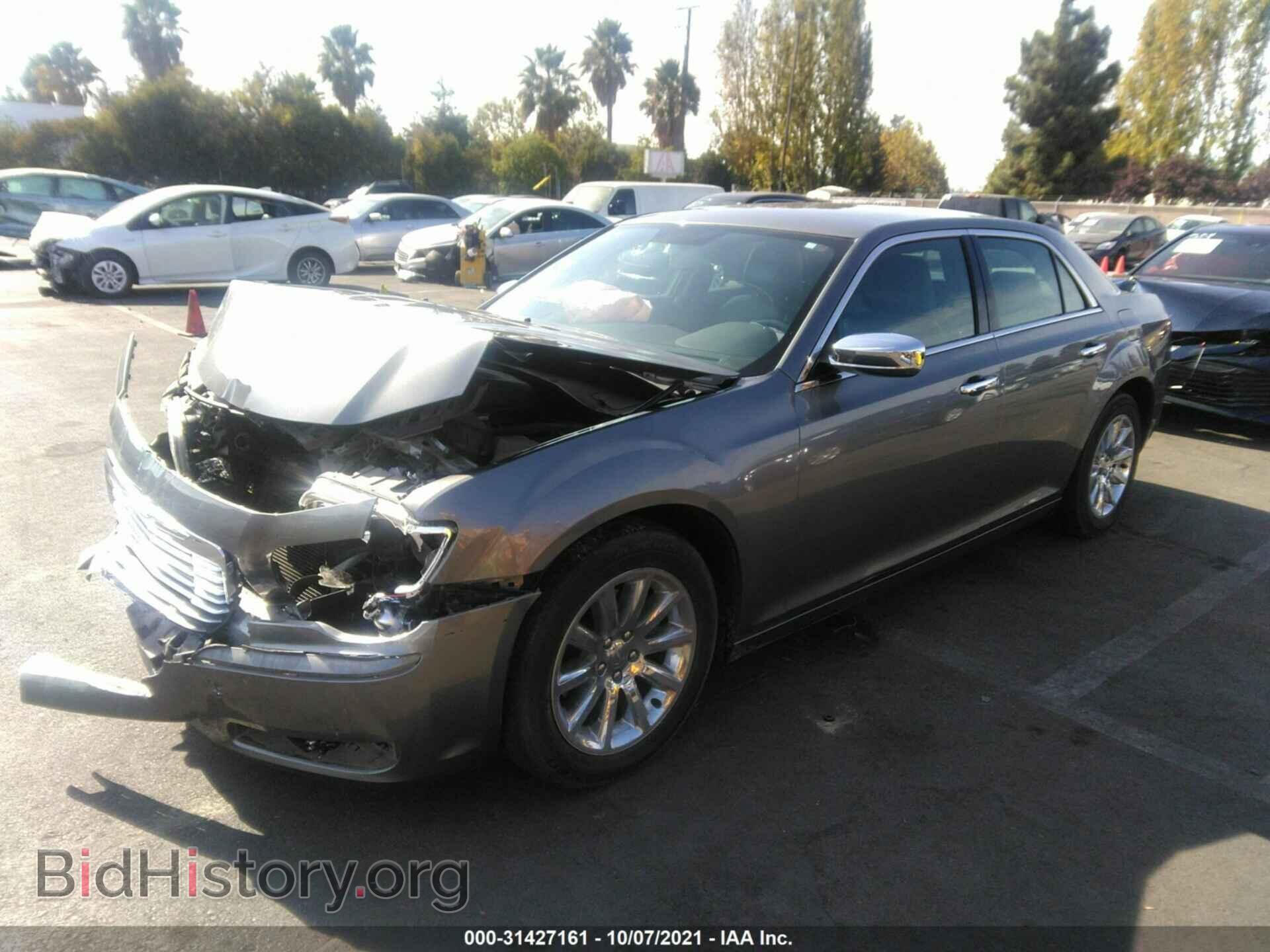 2012 CHRYSLER 300 - VIN: 2C3CCACG3CH224743 - Photo 2