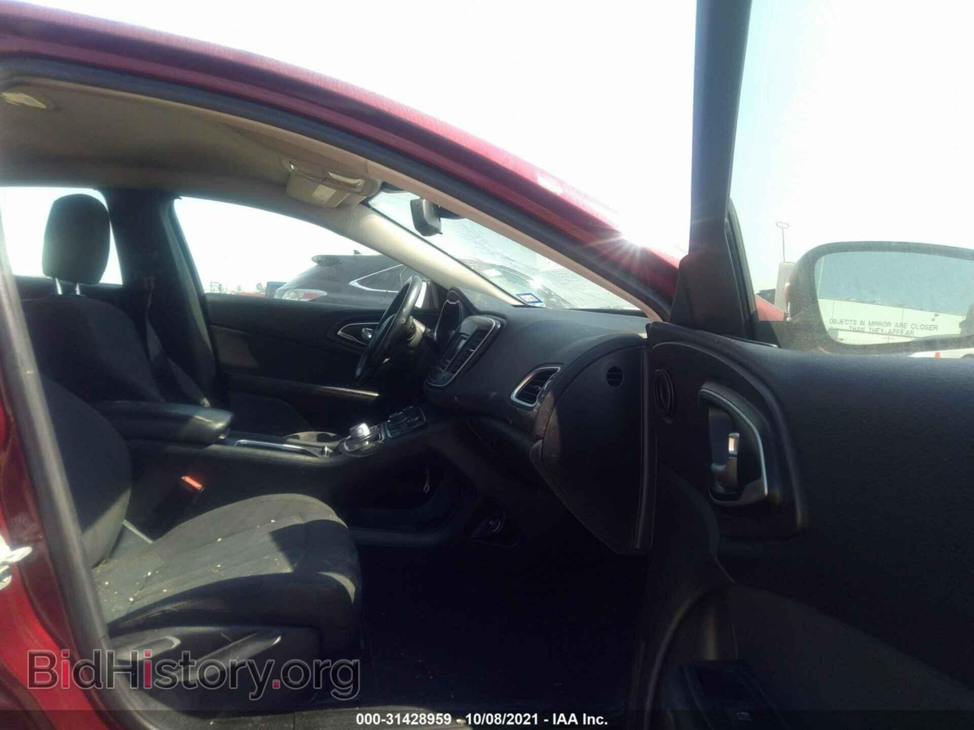 2016 CHRYSLER 200 - VIN: 1C3CCCAB1GN106867 - Фото 5
