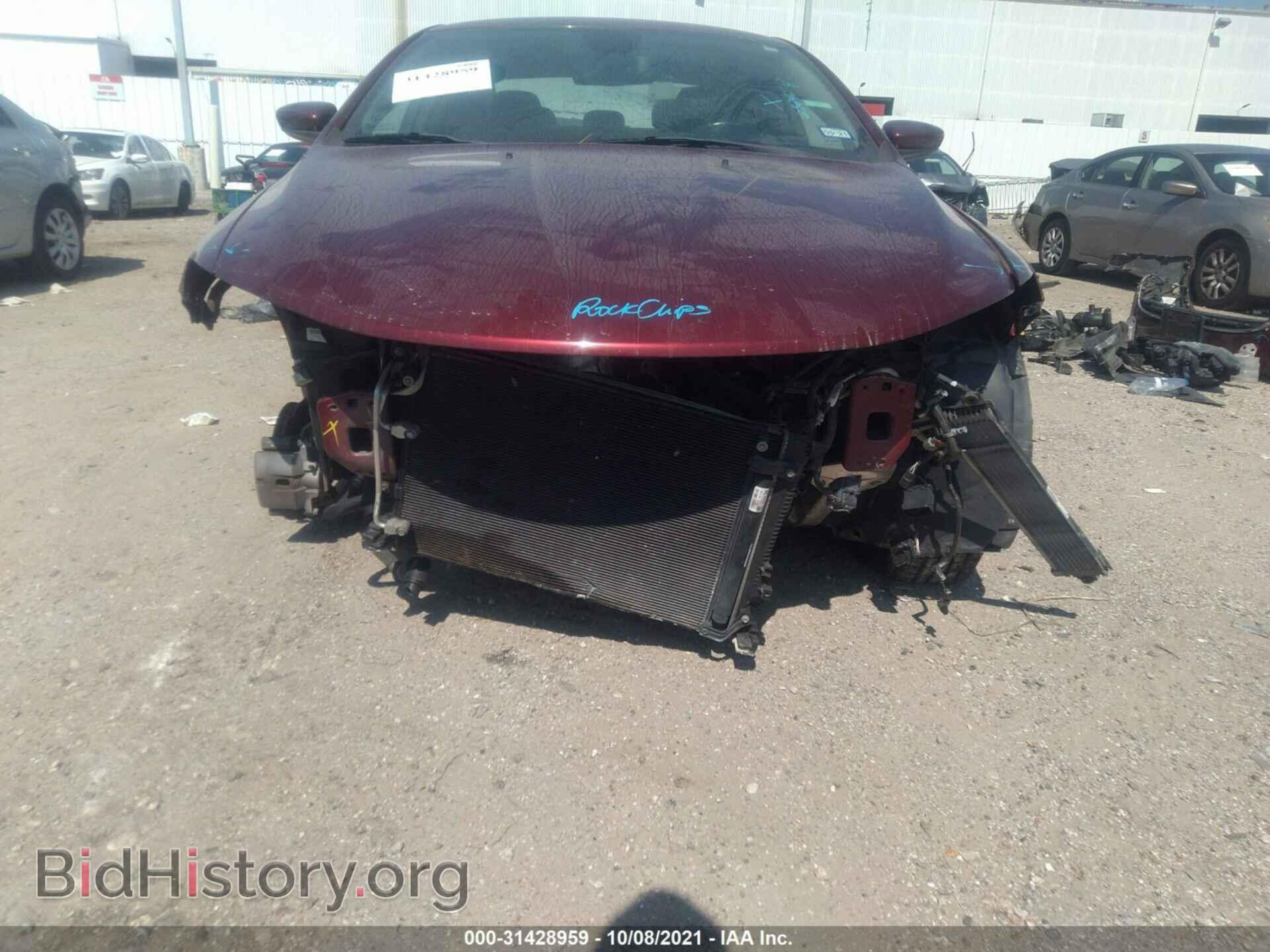 2016 CHRYSLER 200 - VIN: 1C3CCCAB1GN106867 - Фото 6