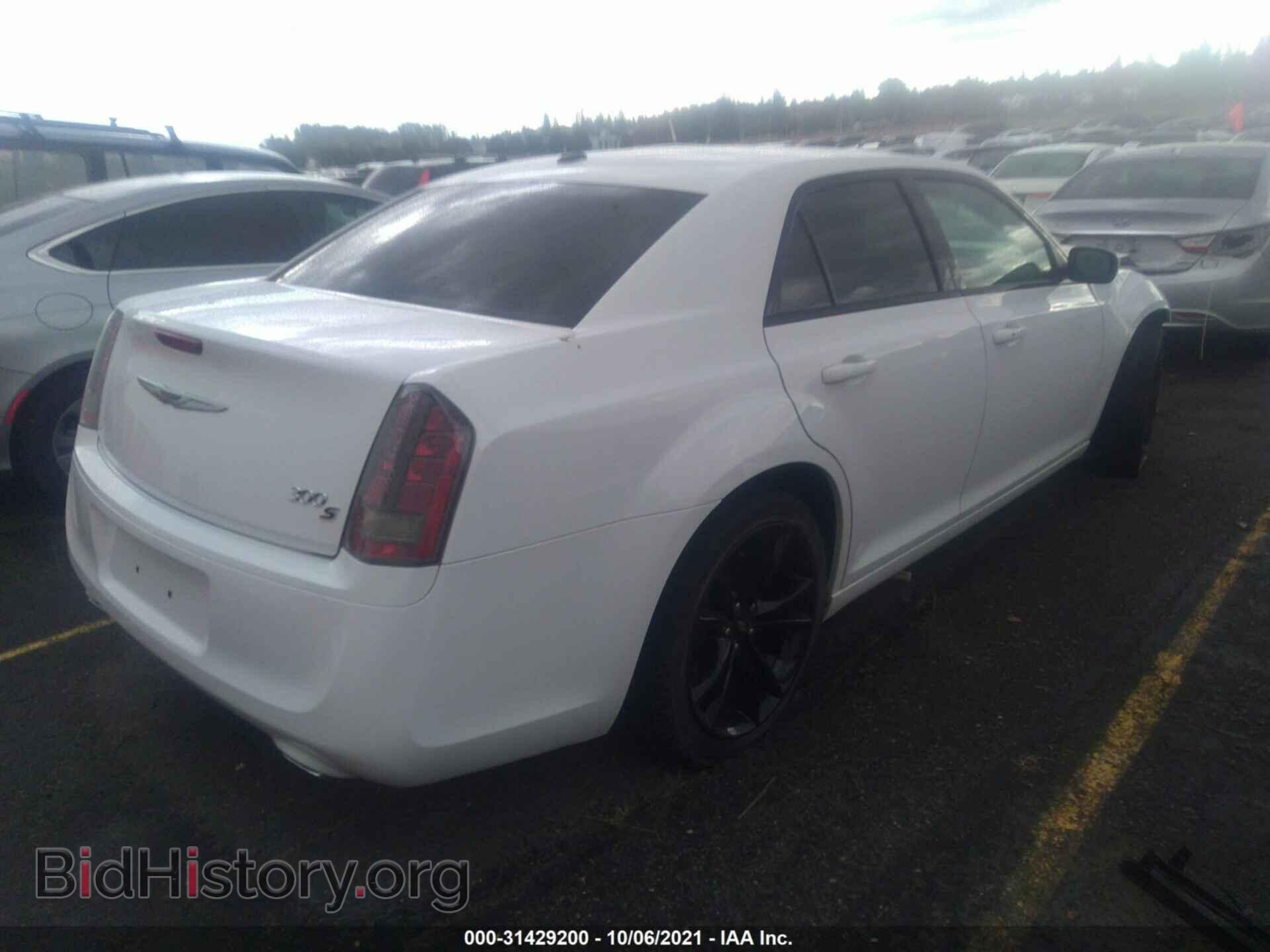 2014 CHRYSLER 300 - VIN: 2C3CCABG3EH309926 - Фото 4