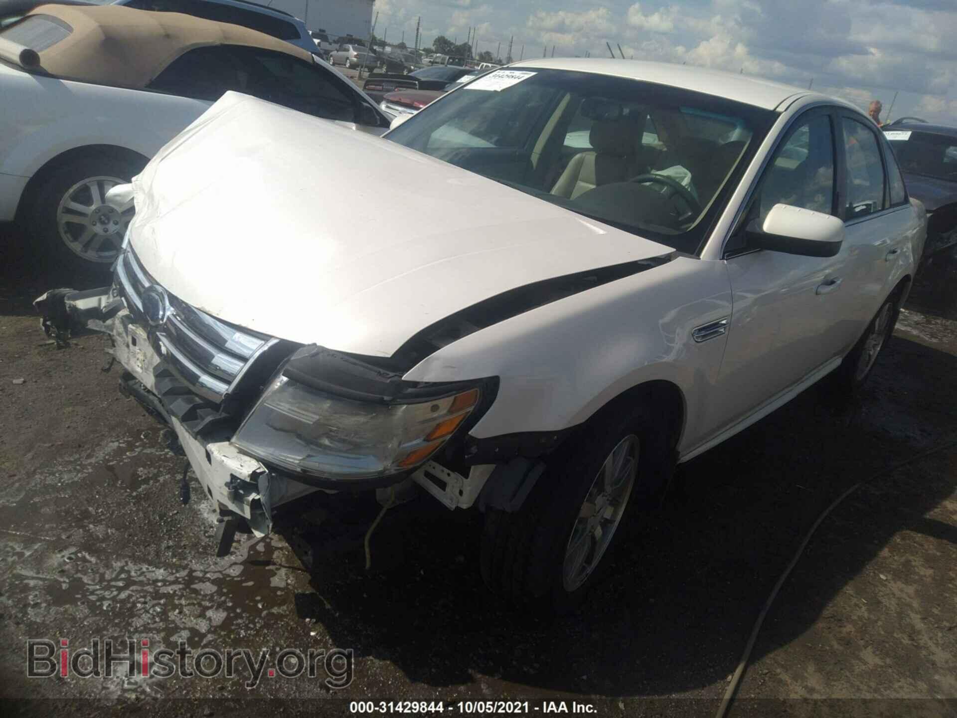 2009 FORD TAURUS - VIN: 1FAHP24W69G102647 - Фото 2