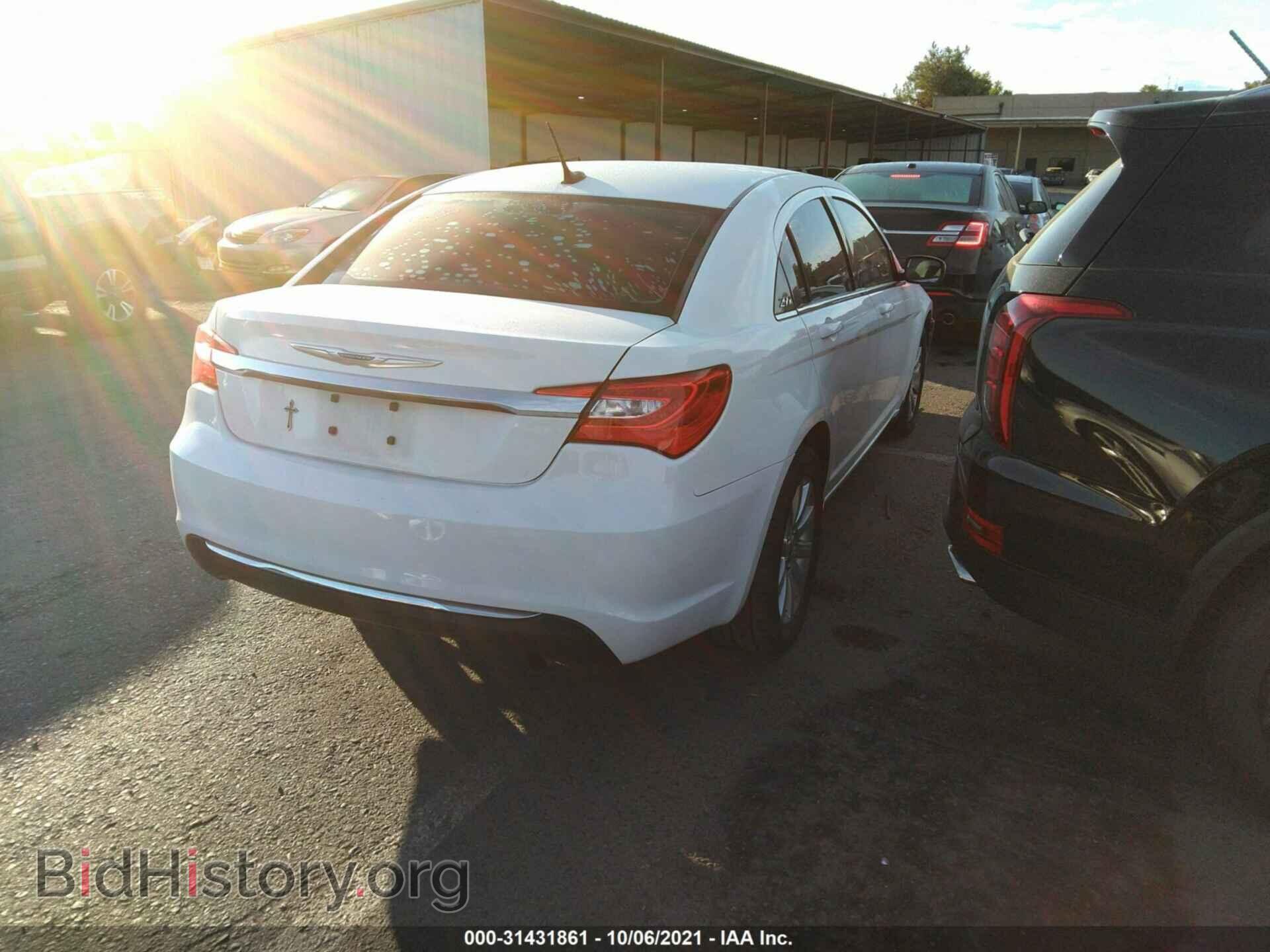 2013 CHRYSLER 200 - VIN: 1C3CCBBB3DN541913 - Фото 4