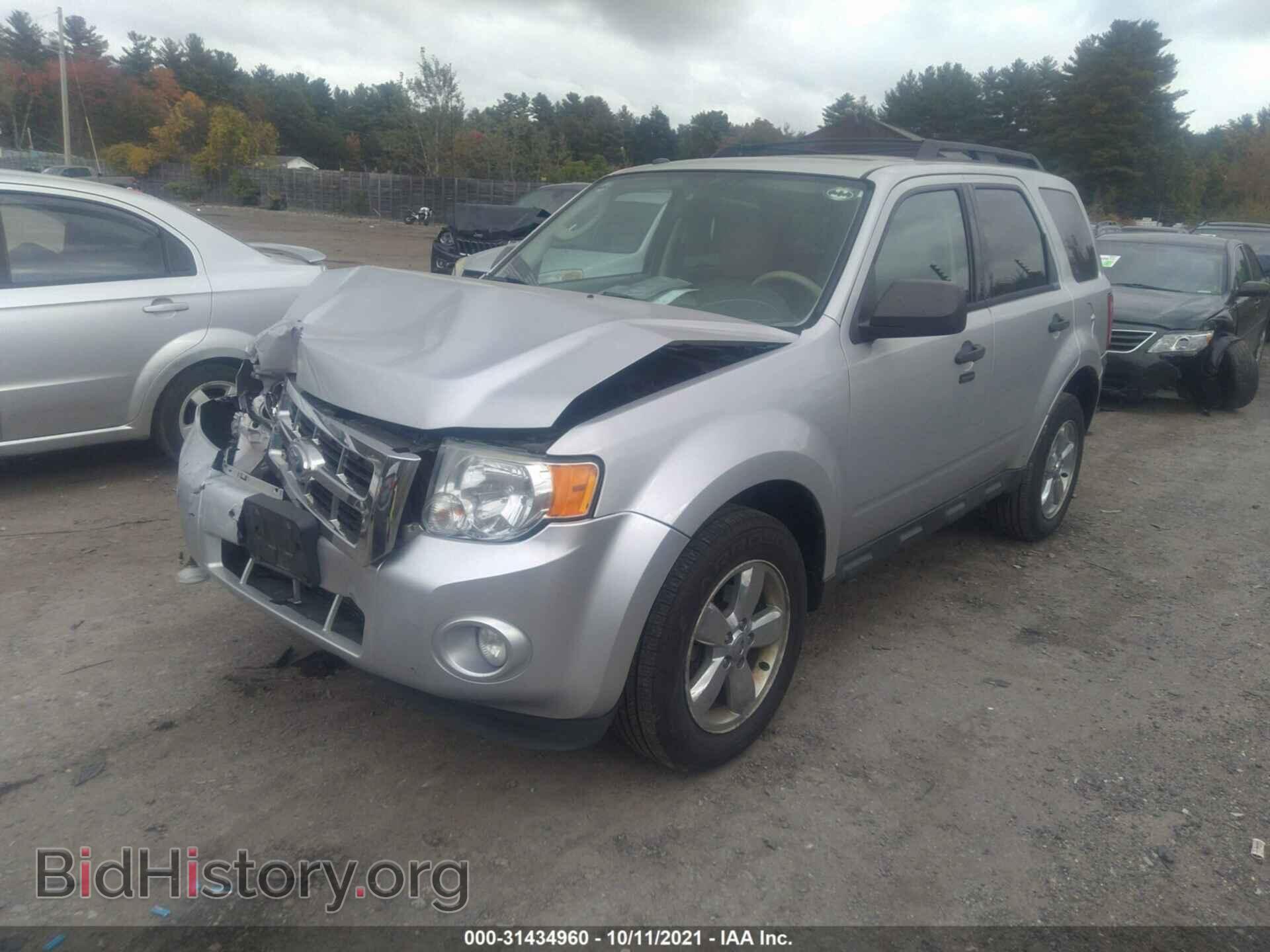 2011 FORD ESCAPE - VIN: 1FMCU9DG6BKA24545 - Фото 2
