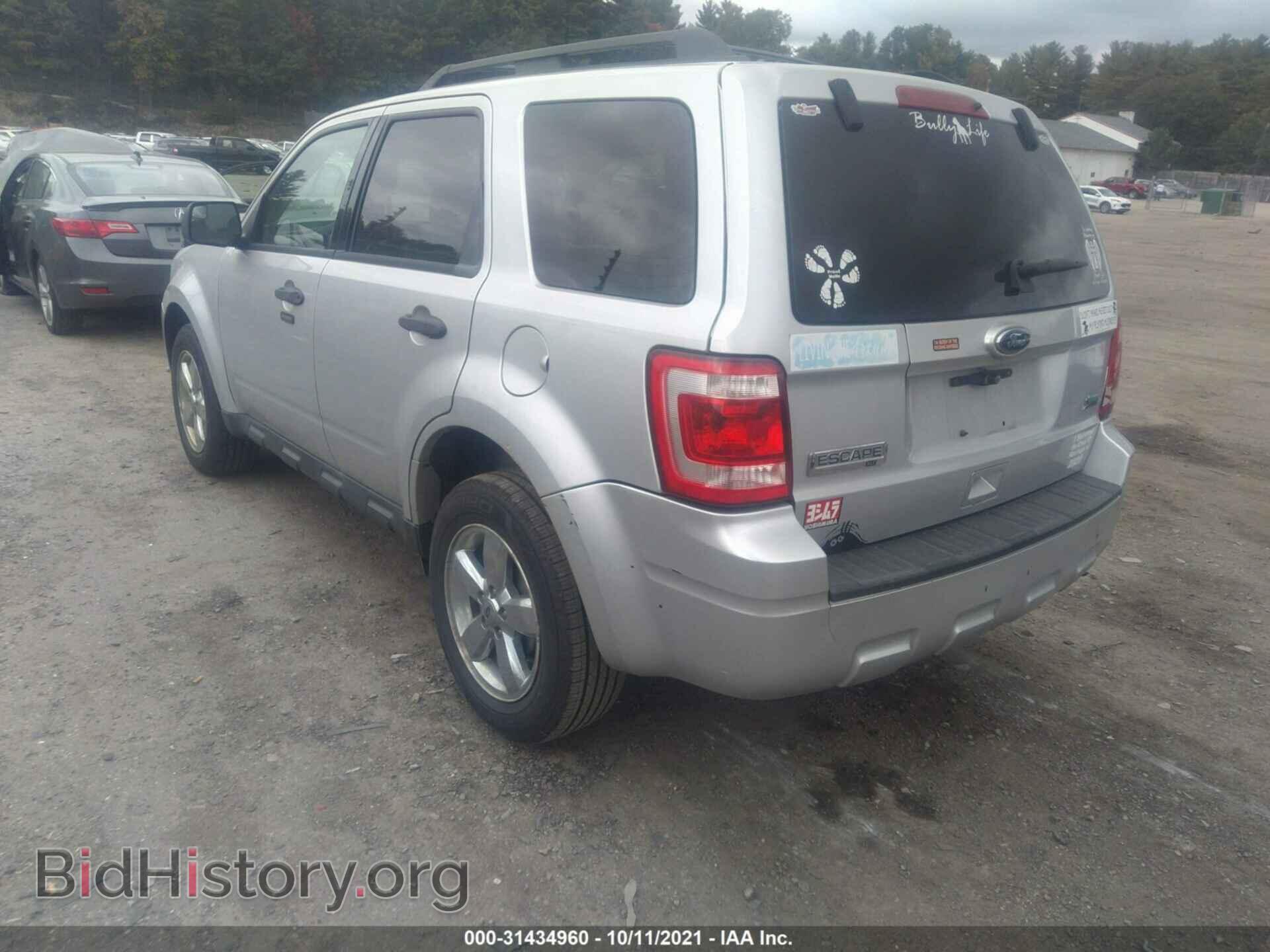 2011 FORD ESCAPE - VIN: 1FMCU9DG6BKA24545 - Фото 3