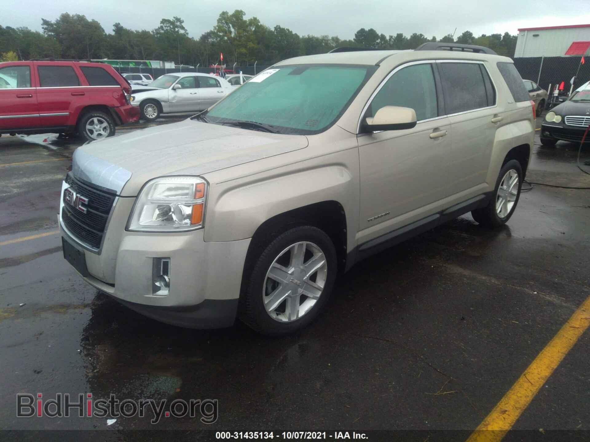 2011 GMC TERRAIN - VIN: 2CTALSEC0B6451986 - Фото 2