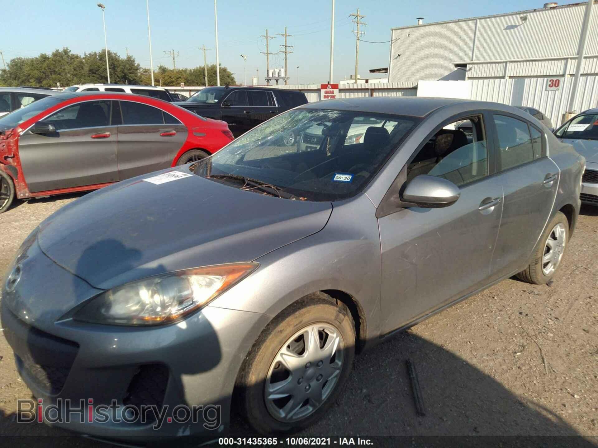 2013 MAZDA MAZDA3 - VIN: JM1BL1TF1D1765059 - Фото 2