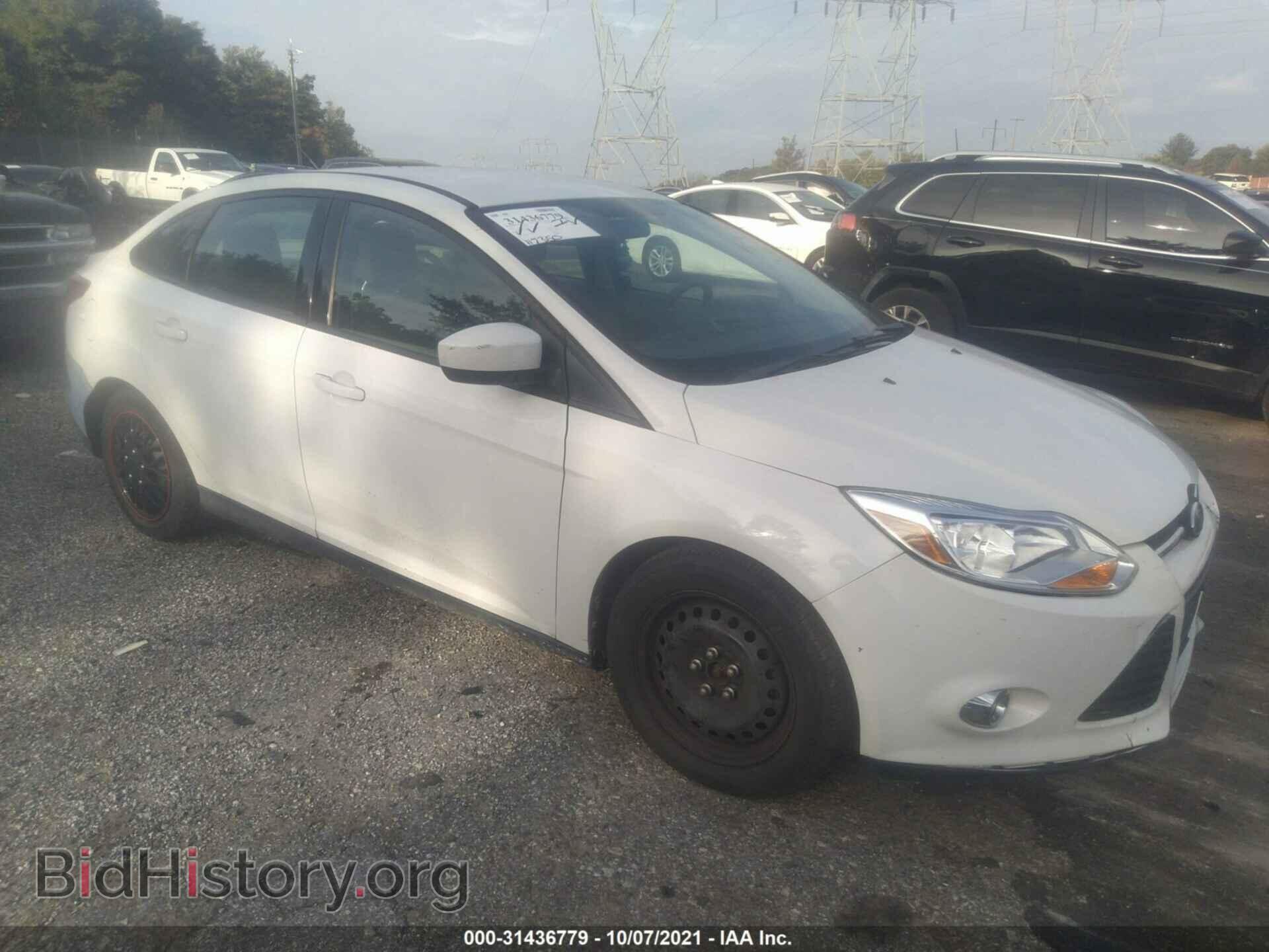 Photo 1FAHP3F24CL337658 - FORD FOCUS 2012