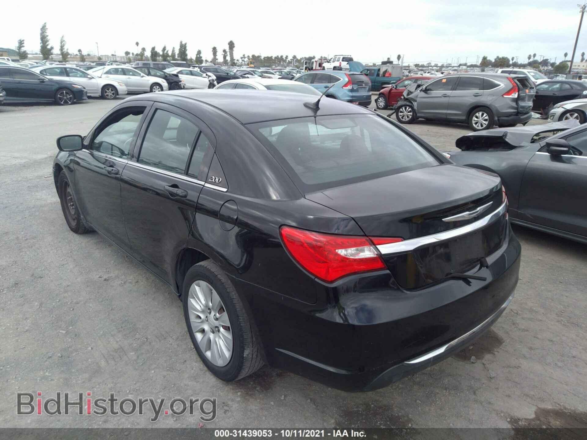2012 CHRYSLER 200 - VIN: 1C3CCBABXCN273684 - Фото 3