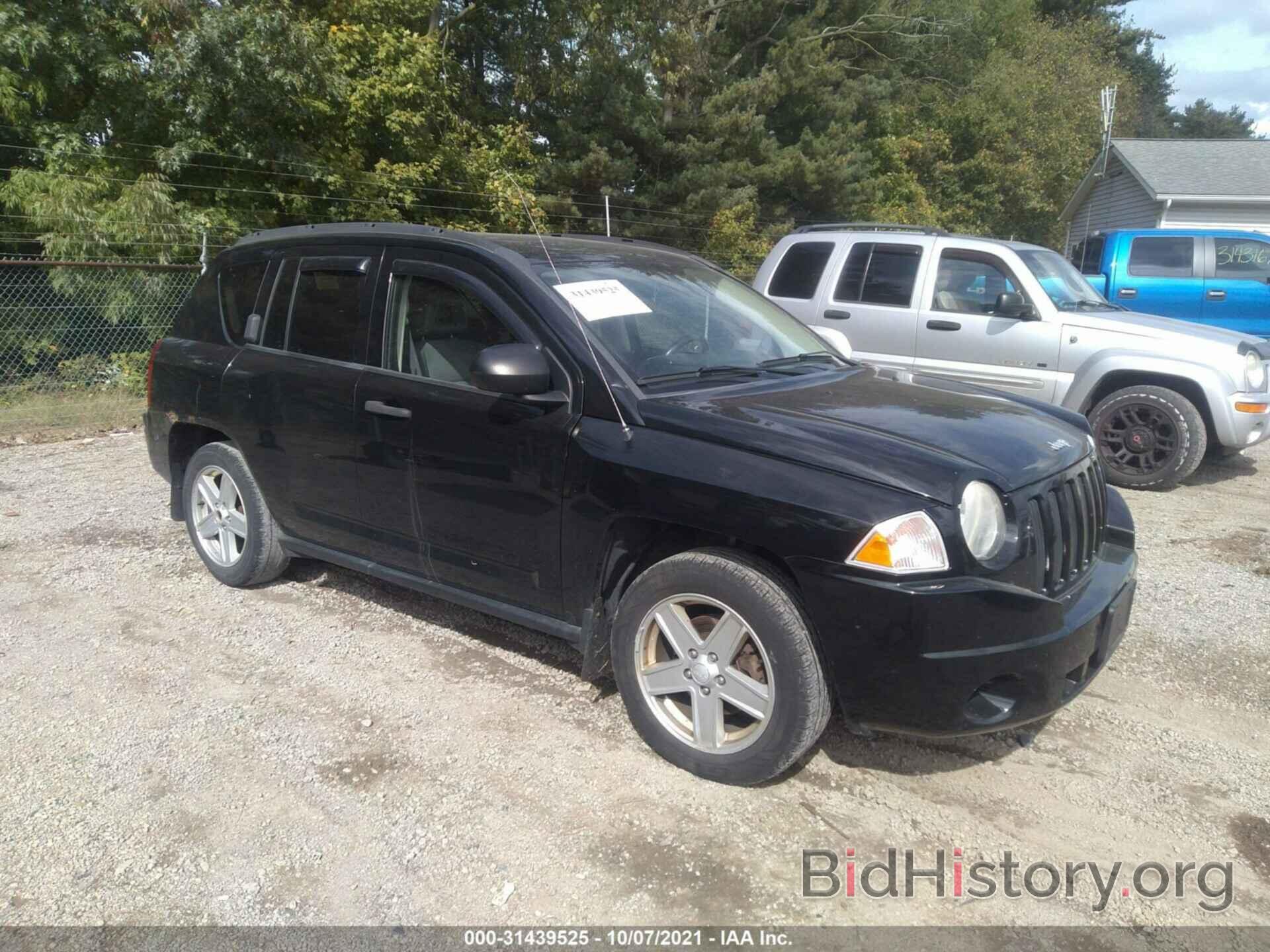 Фотография 1J8FT47W17D130447 - JEEP COMPASS 2007