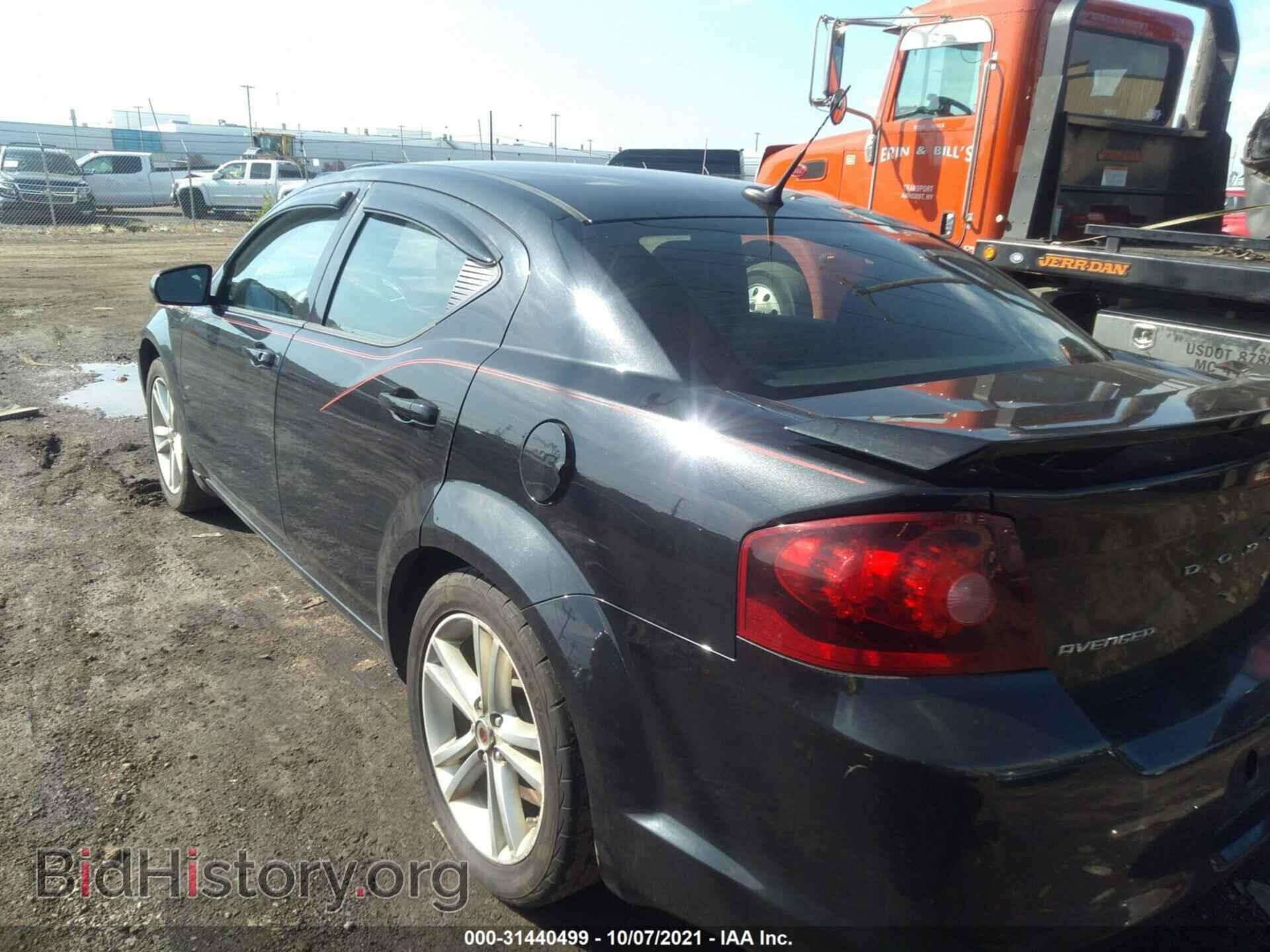 2011 DODGE AVENGER - VIN: 1B3BD1FG7BN506357 - Фото 3