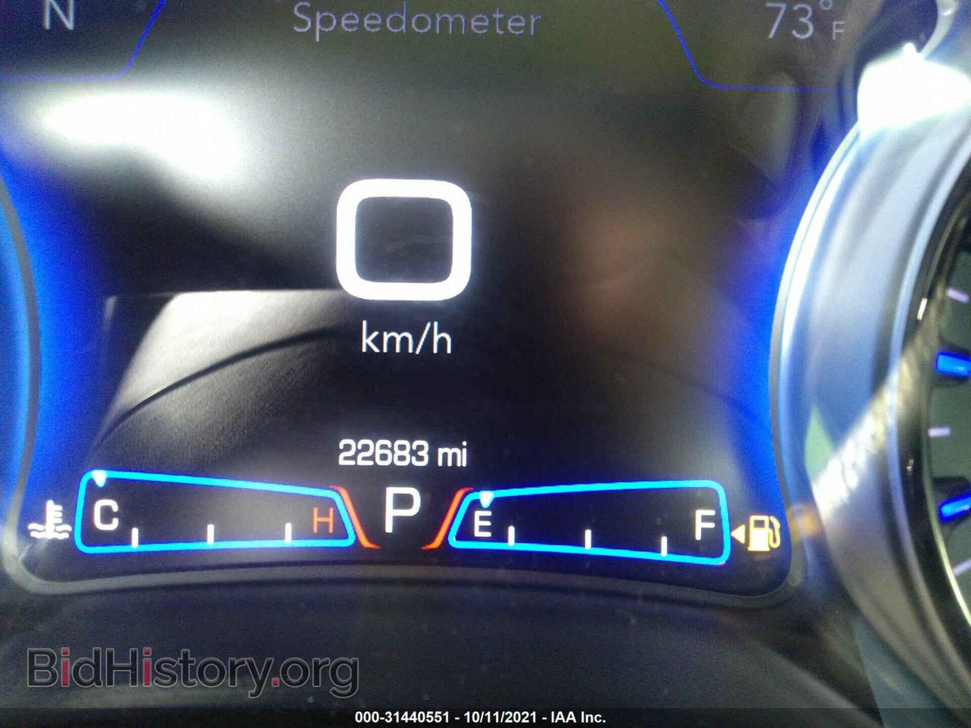 2019 CHRYSLER 300 - VIN: 2C3CCABG4KH722403 - Фото 7