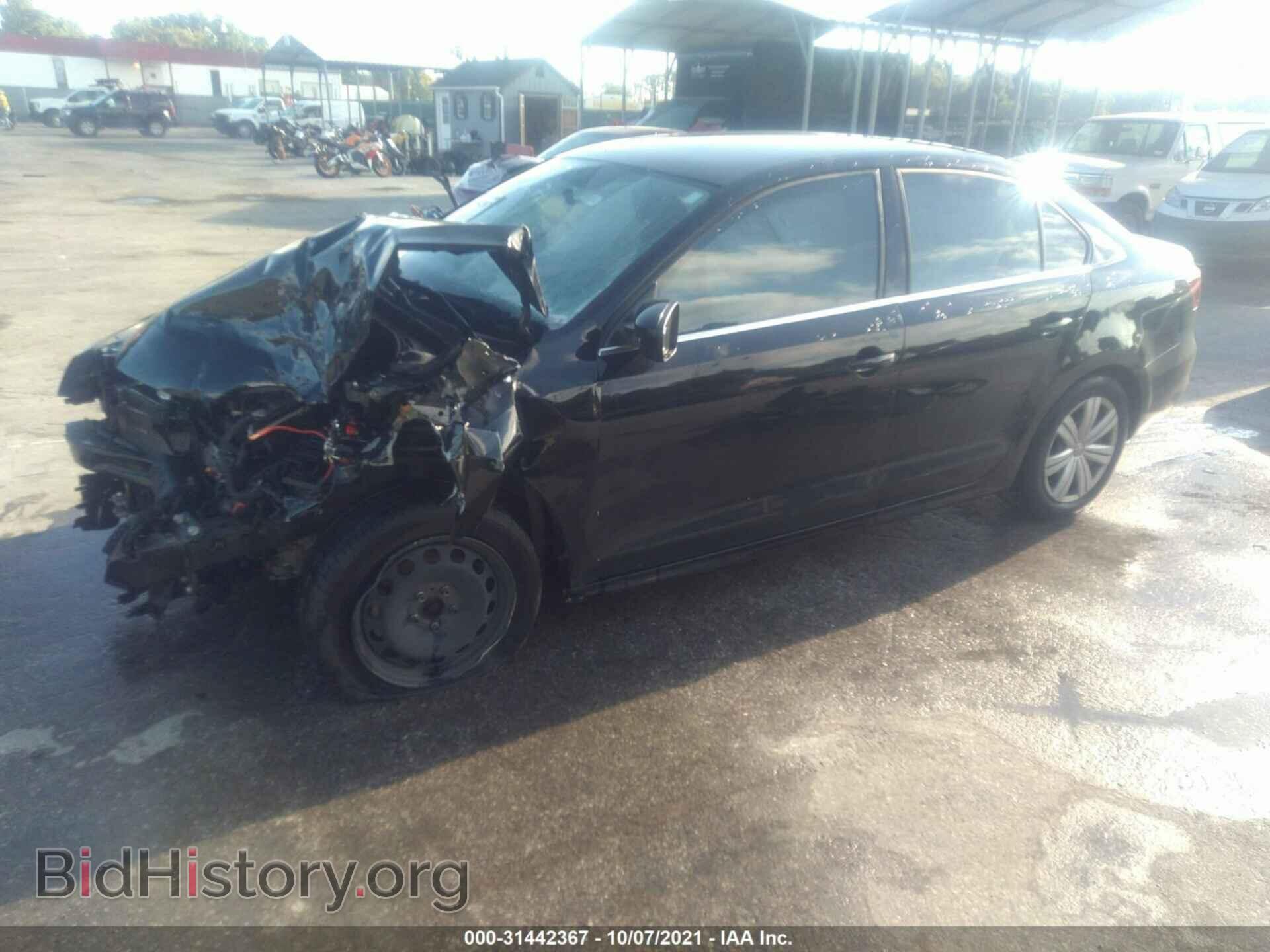2017 VOLKSWAGEN JETTA - VIN: 3VW2B7AJ7HM389664 - Фото 2