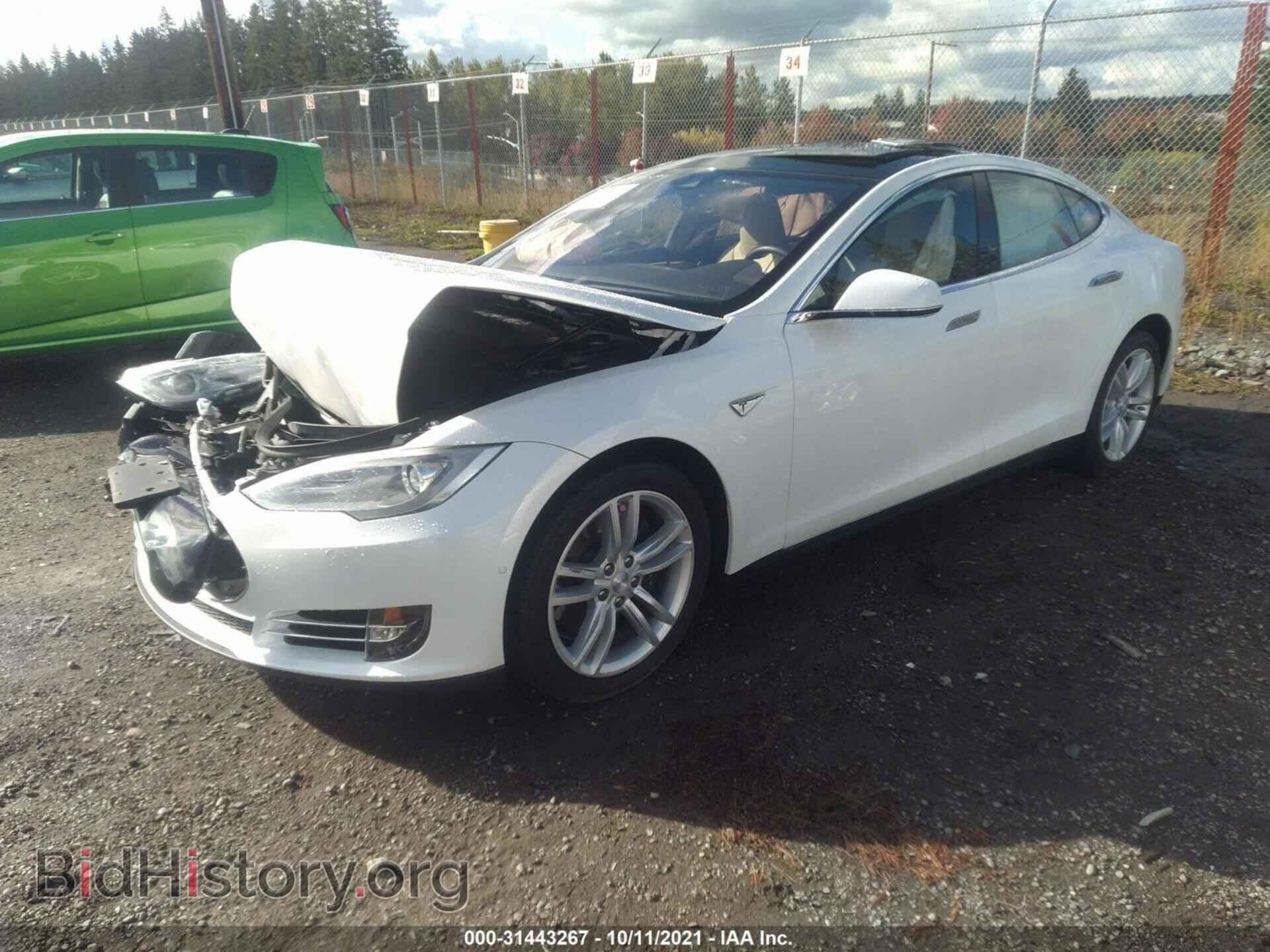 2015 TESLA MODEL S - VIN: 5YJSA1E24FF106872 - Фото 2