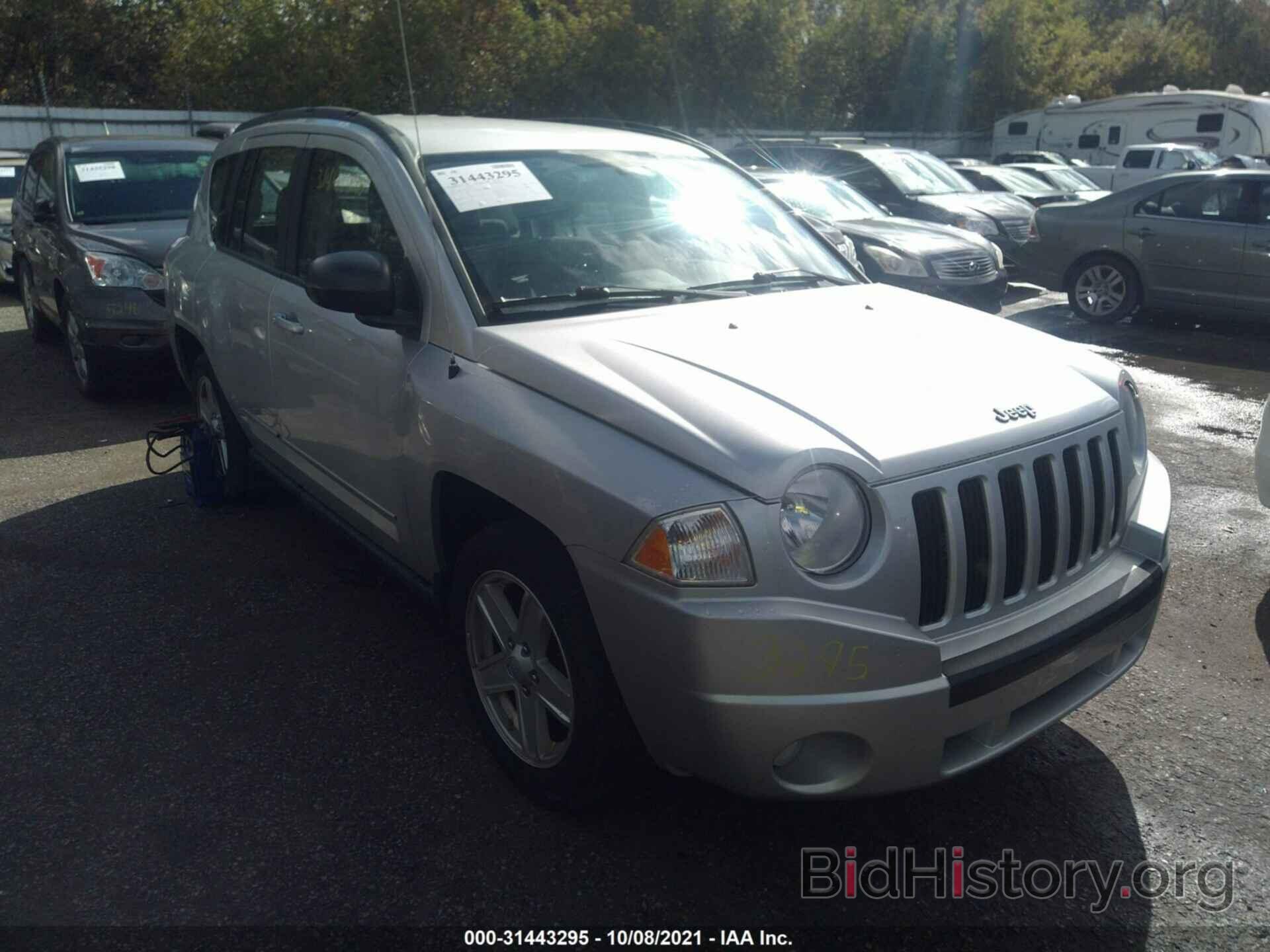 Фотография 1J4NF4FB2AD617523 - JEEP COMPASS 2010