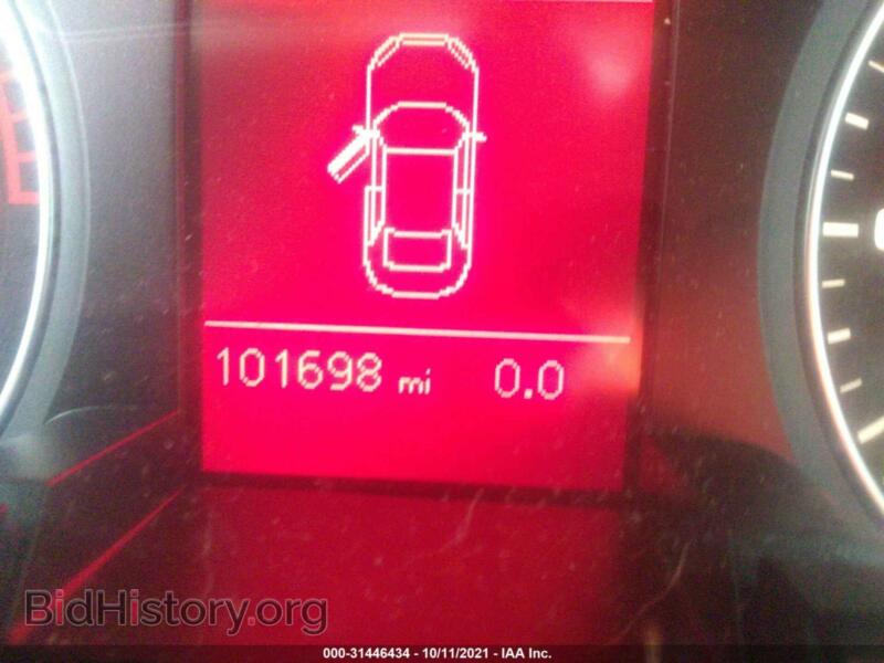 2012 Audi A4 (VIN WAUDFAFL5CN019879) — photo 7 of 10