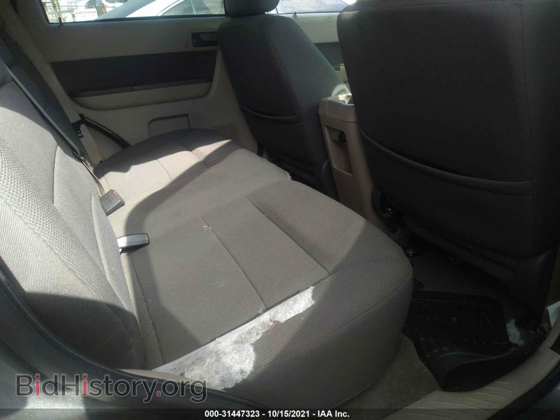 2009 FORD ESCAPE - VIN: 1FMCU03739KD15883 - Фото 8