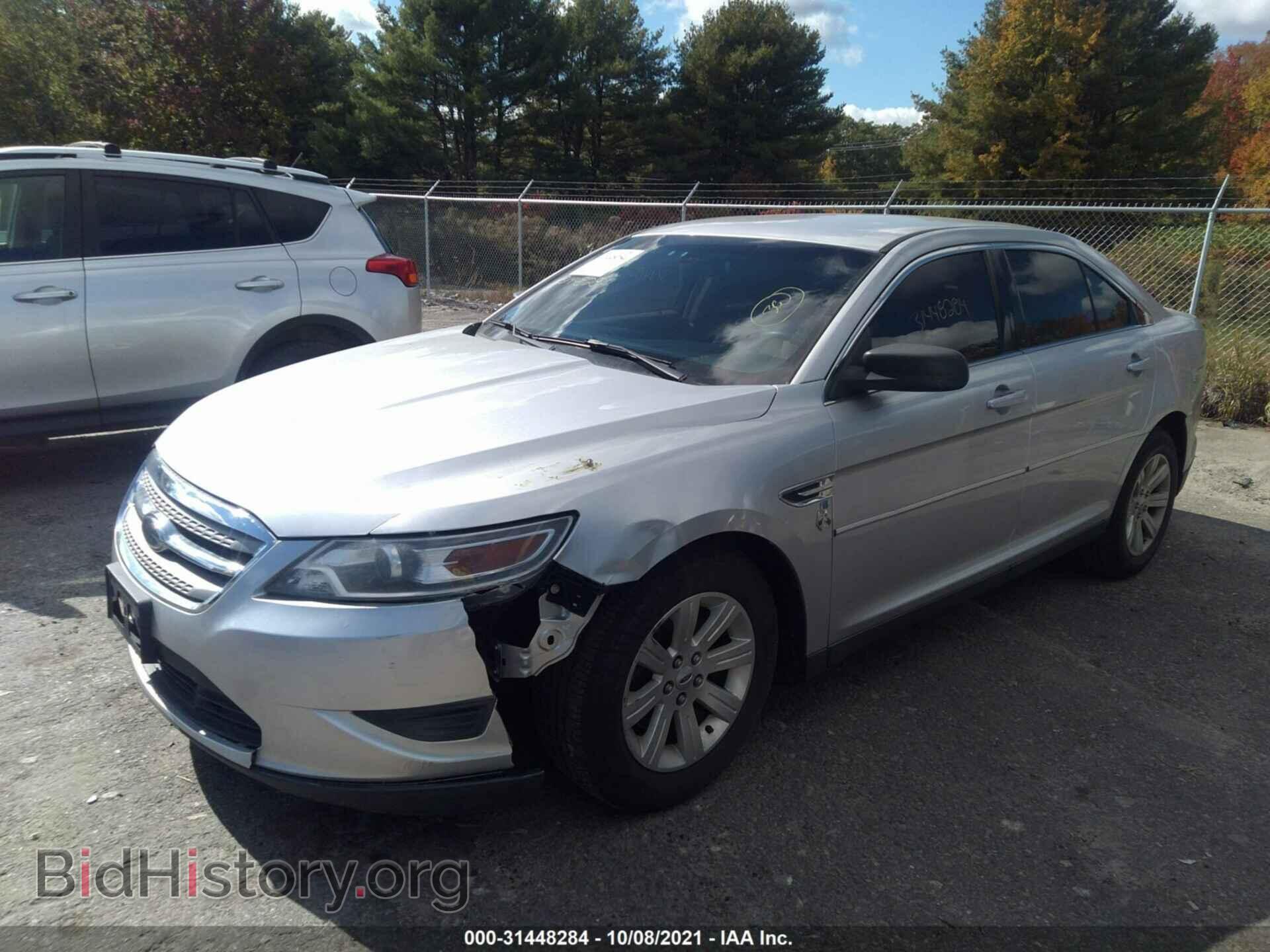 2010 FORD TAURUS - VIN: 1FAHP2DW7AG117873 - Photo 2
