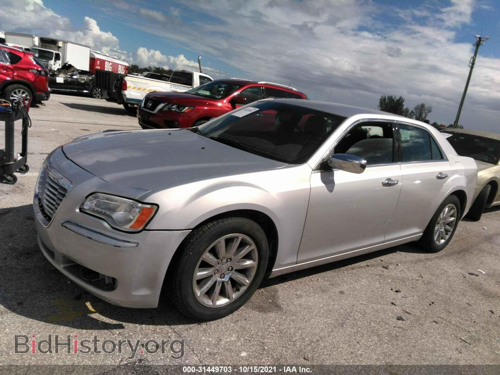 2012 CHRYSLER 300 - VIN: 2C3CCACG5CH114356 - Photo 2