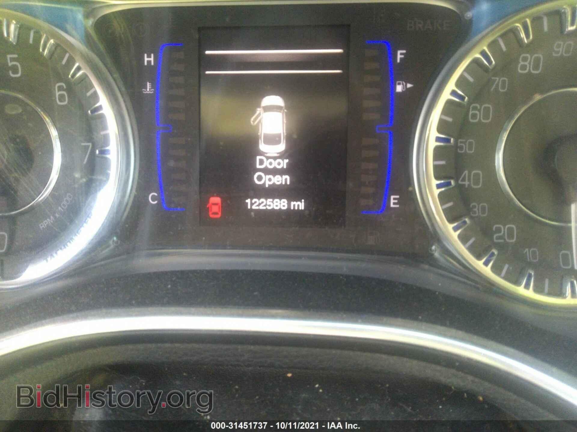 2016 CHRYSLER 200 - VIN: 1C3CCCAB1GN115794 - Фото 7