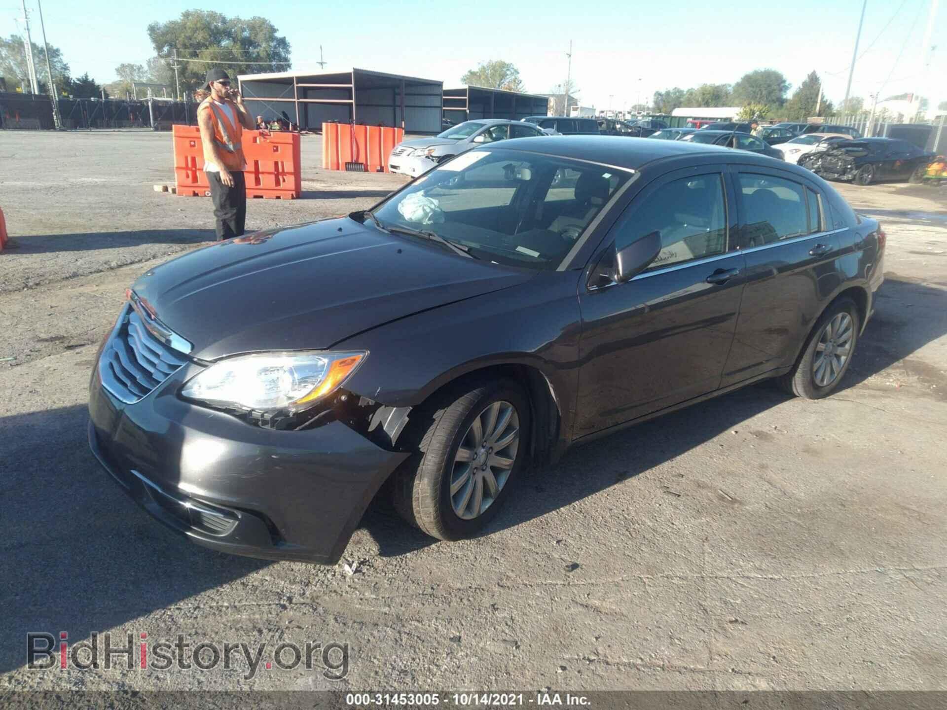 2014 CHRYSLER 200 - VIN: 1C3CCBBB0EN191531 - Фото 2