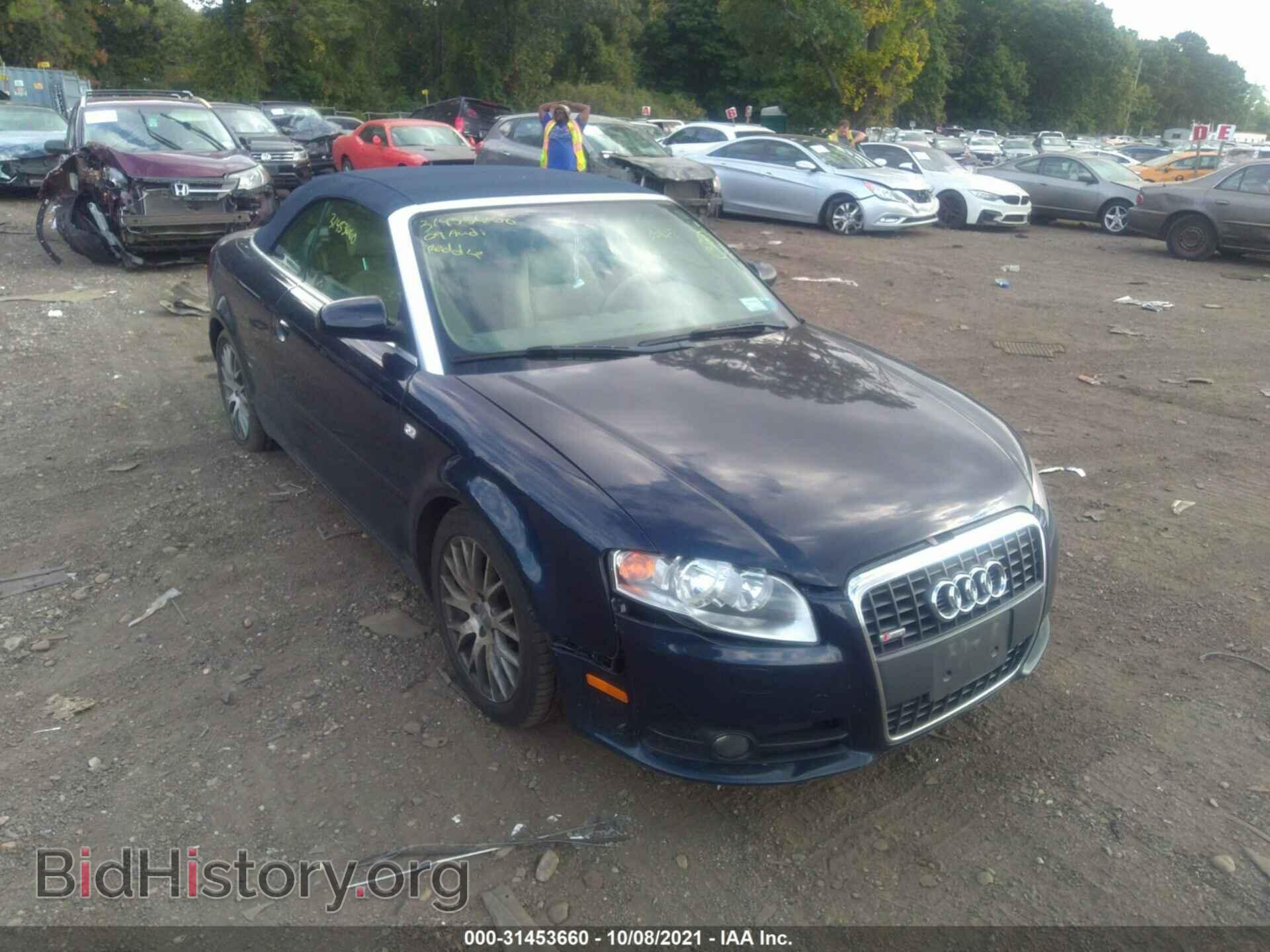 Фотография WAUDF48H39K005211 - AUDI A4 2009