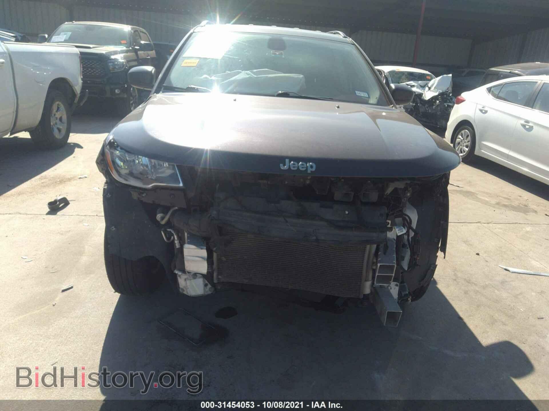 2019 JEEP COMPASS - VIN: 3C4NJCAB7KT769492 - Фото 6