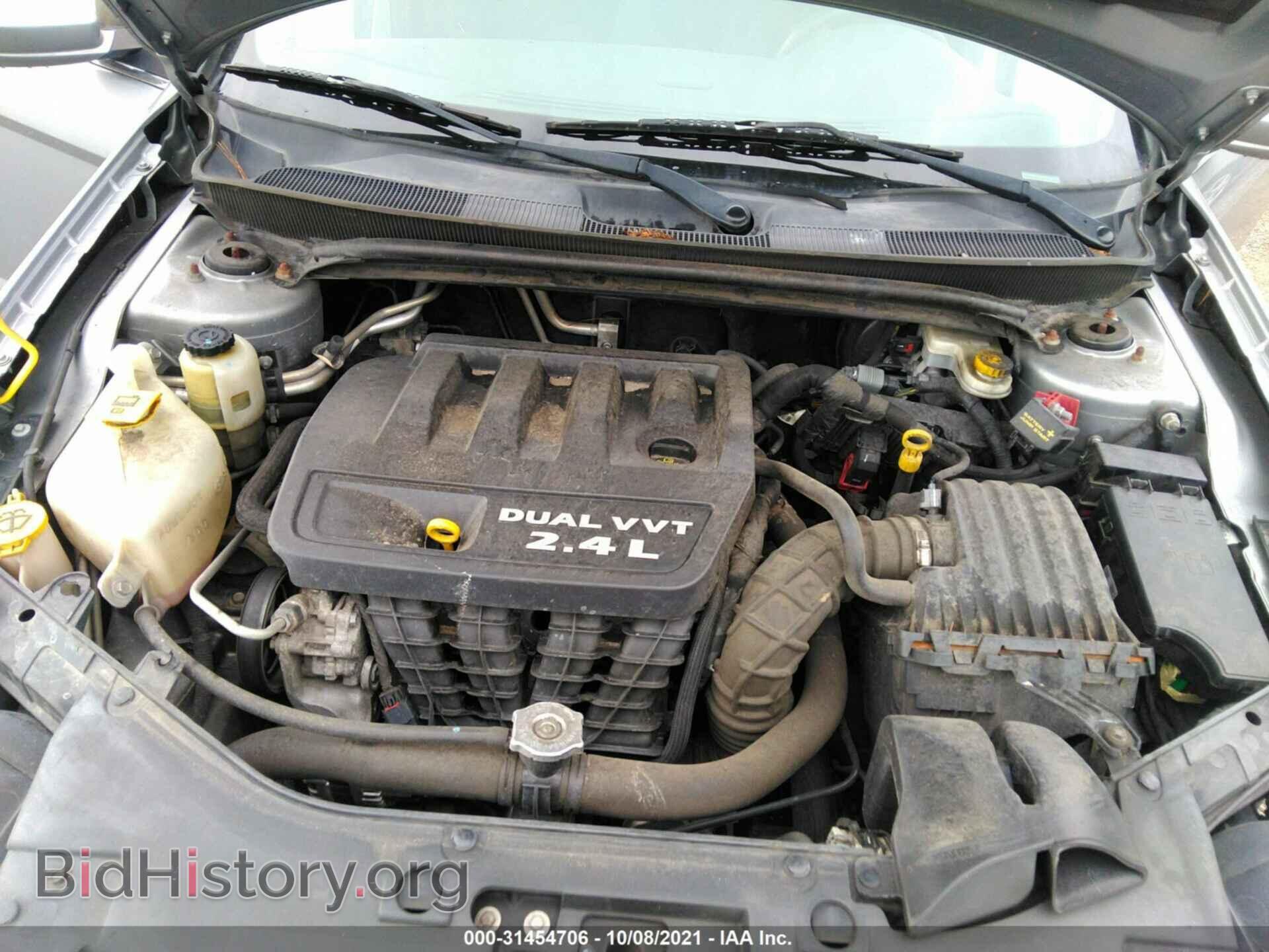 2014 CHRYSLER 200 - VIN: 1C3CCBAB2EN122177 - Фото 10