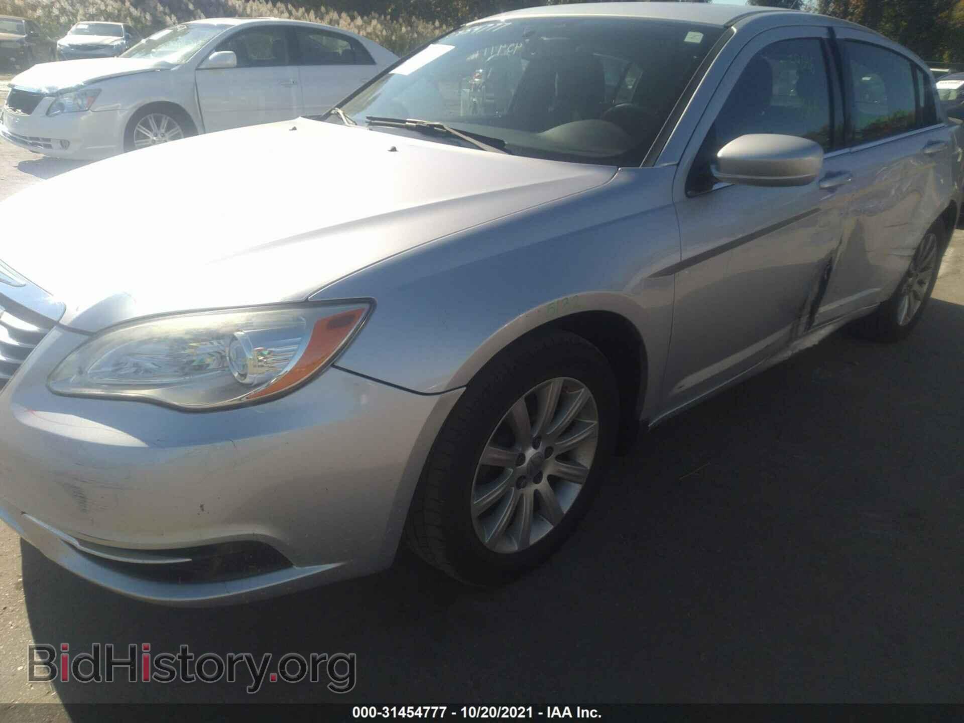 2012 CHRYSLER 200 - VIN: 1C3CCBBG1CN175007 - Фото 6