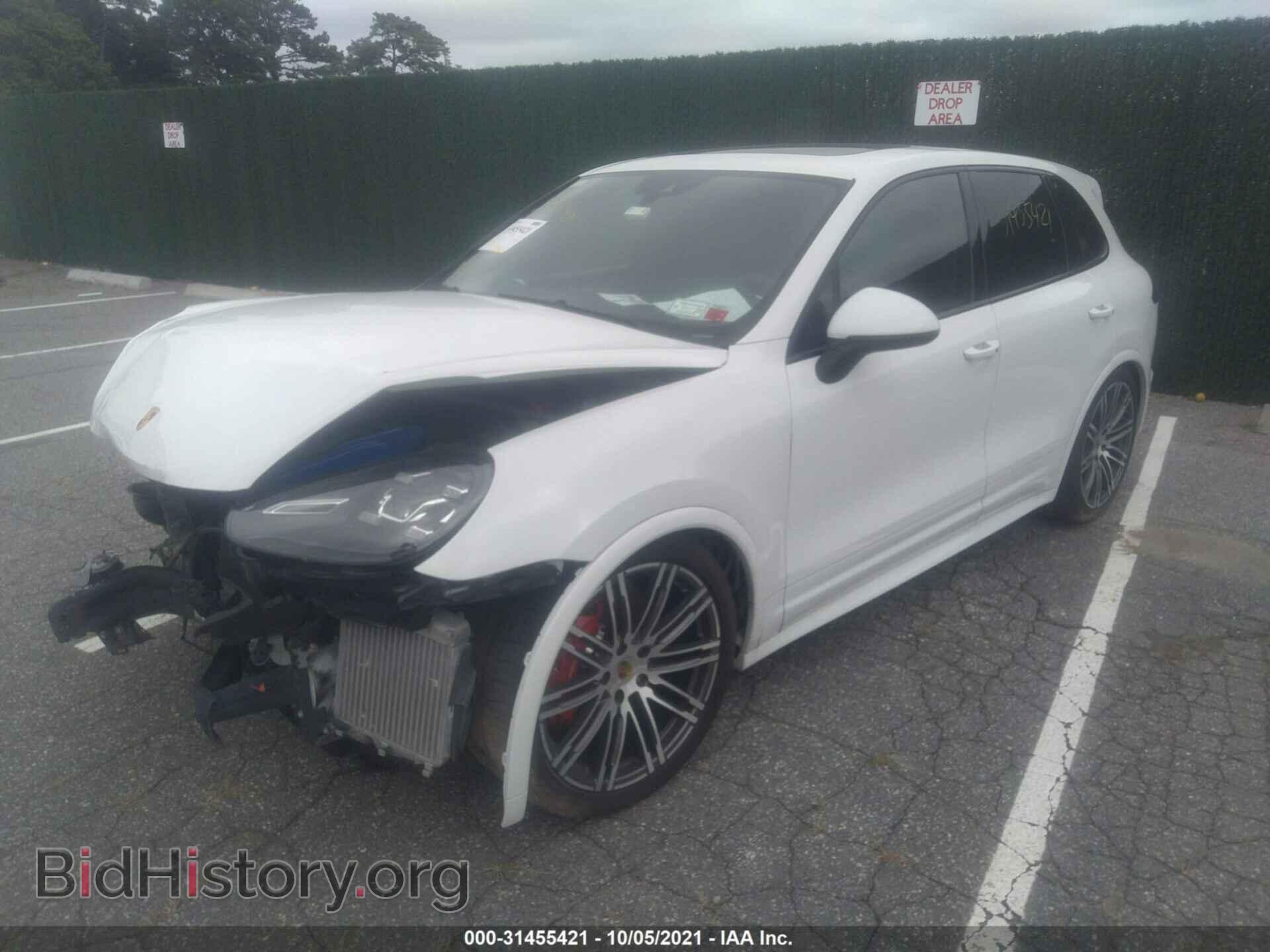 2016 PORSCHE CAYENNE - VIN: WP1AD2A20GLA71601 - Фото 2