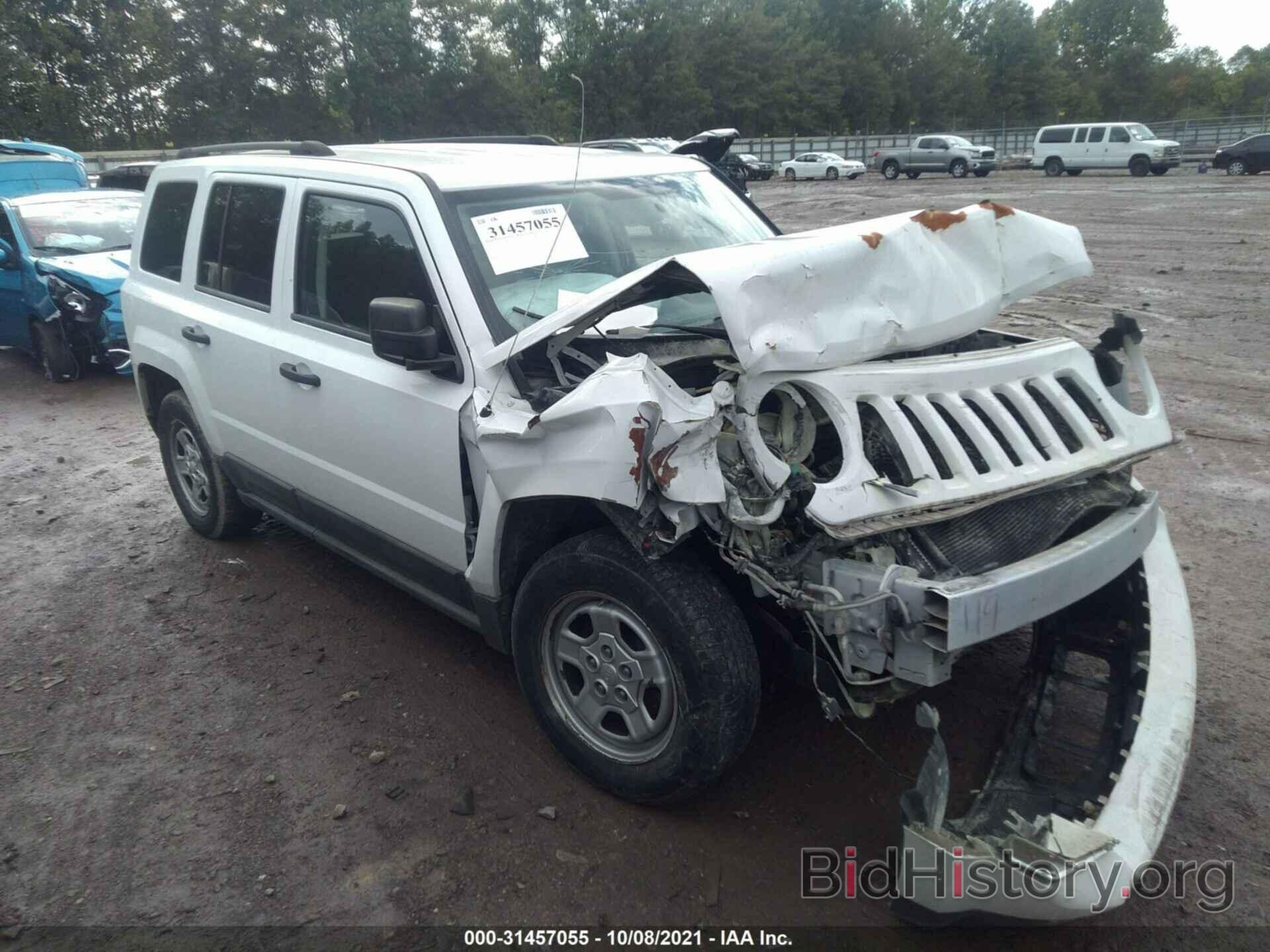 Фотография 1J4NT1GA5BD103082 - JEEP PATRIOT 2011