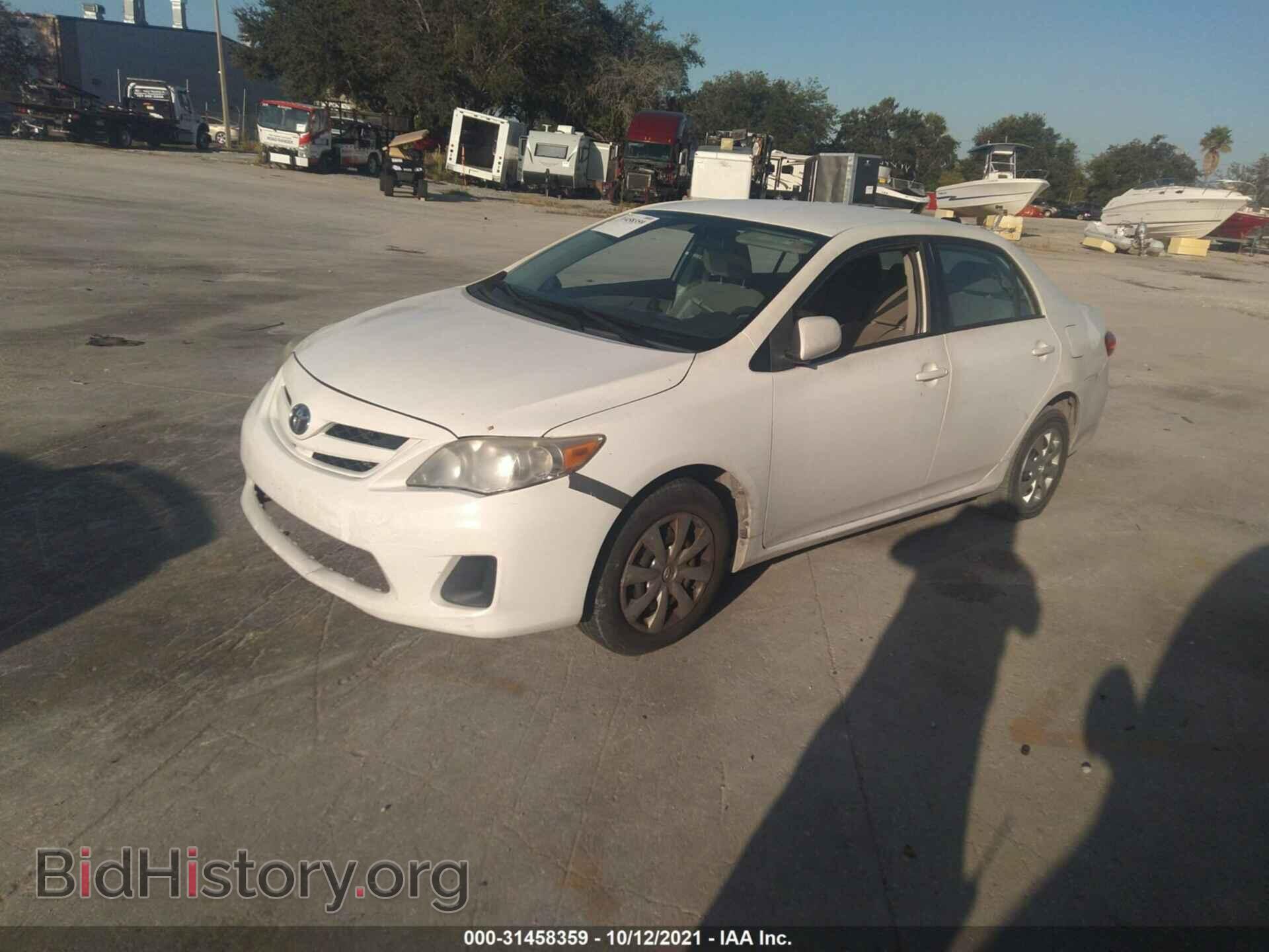 2011 TOYOTA COROLLA - VIN: 2T1BU4EEXBC560495 - Фото 2