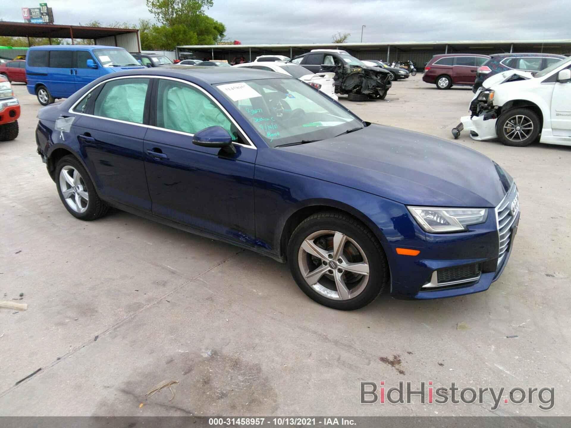 Photo WAUGMAF45KA020001 - AUDI A4 2019