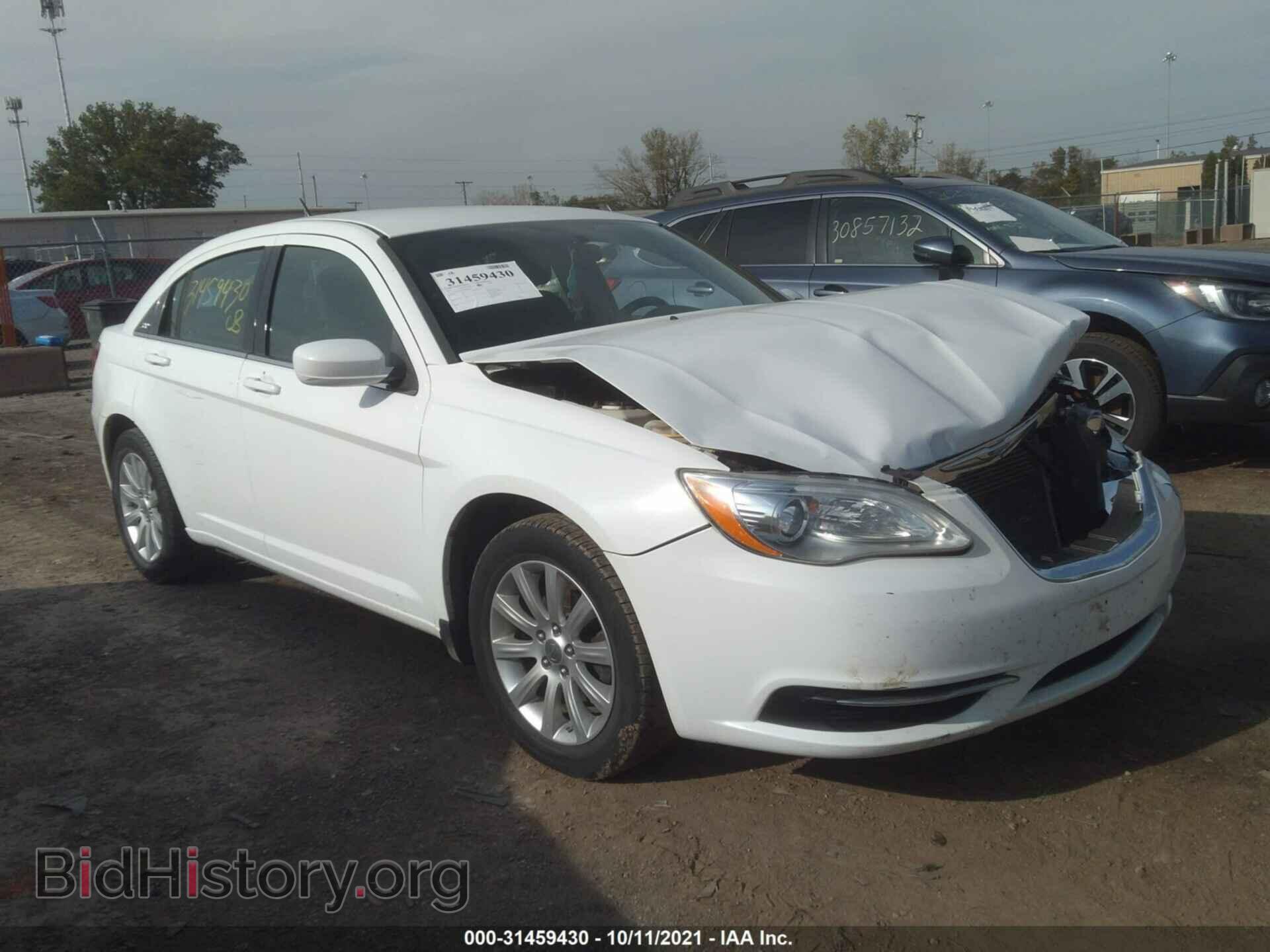 Photo 1C3BC1FB5BN625714 - CHRYSLER 200 2011