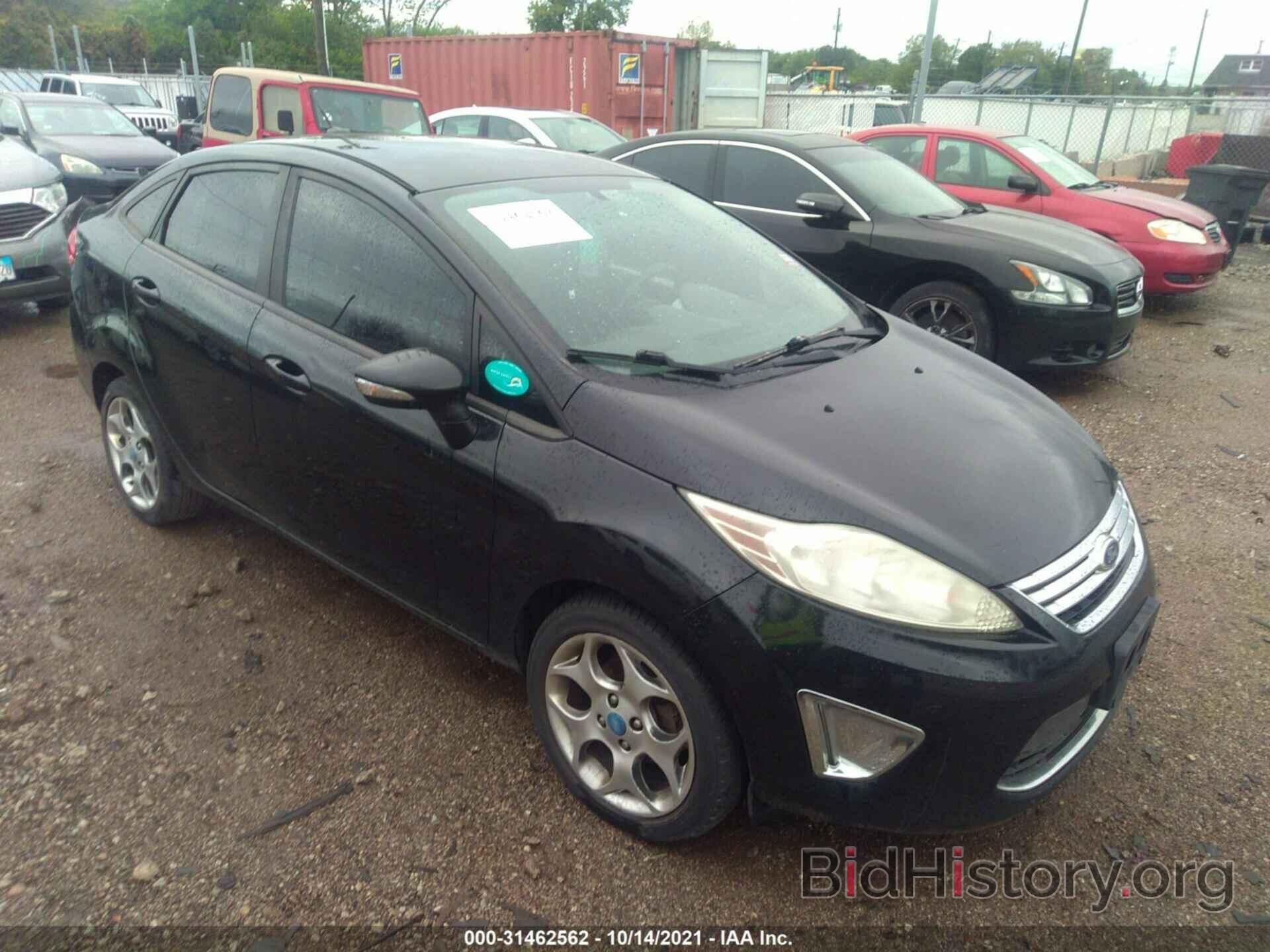 Photo 3FADP4CJ2BM143255 - FORD FIESTA 2011