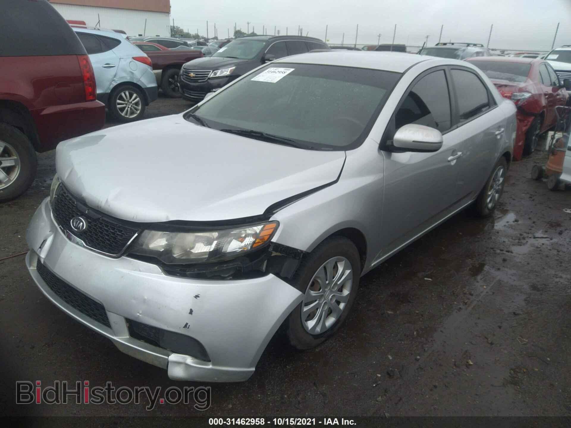 2013 KIA FORTE - VIN: KNAFU4A25D5682563 - Фото 2