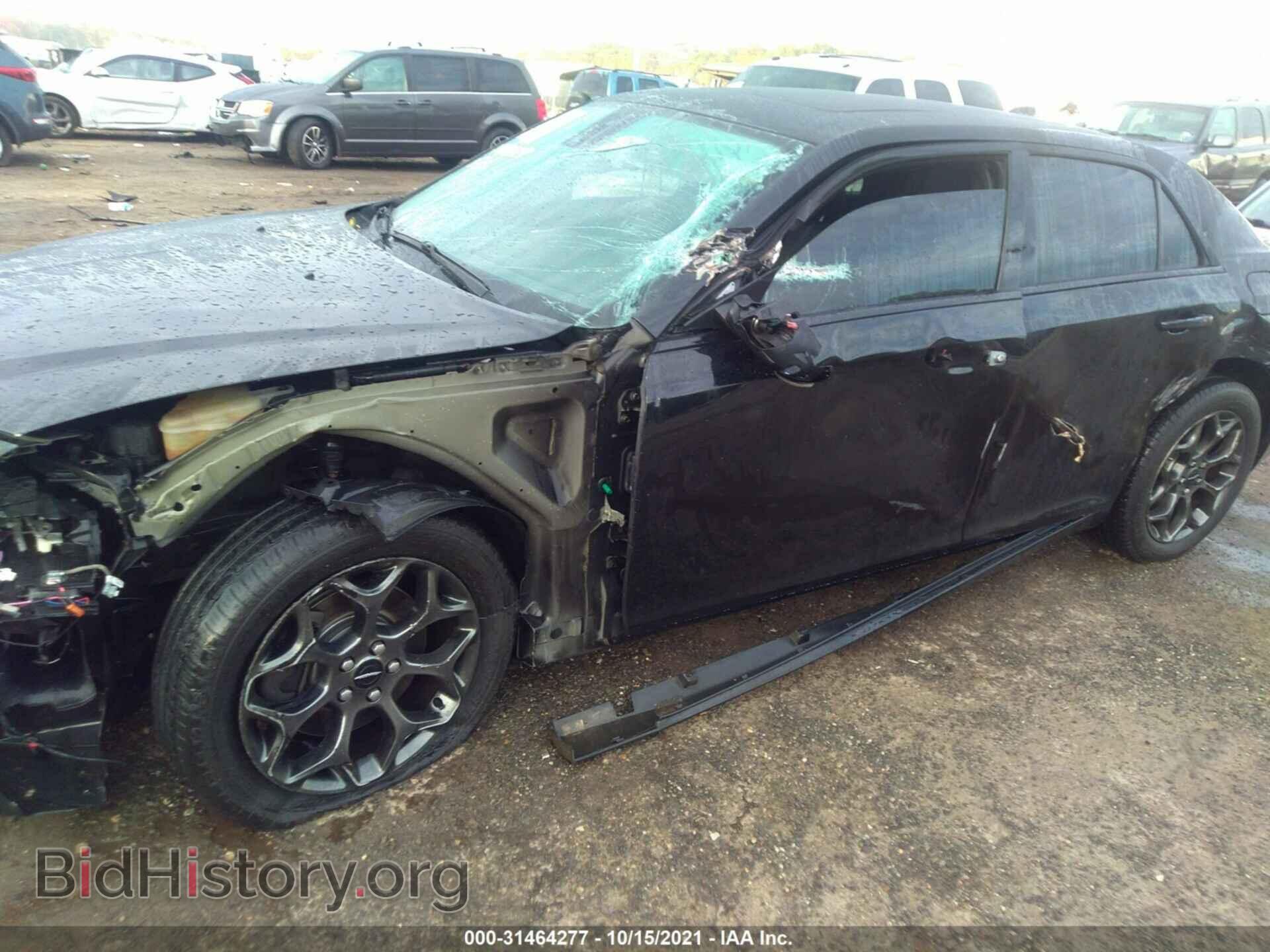 2015 CHRYSLER 300 - VIN: 2C3CCAGG8FH831638 - Фото 6
