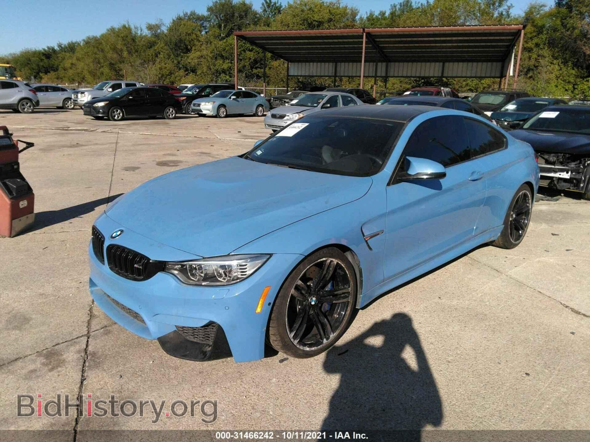 2016 BMW M4 - VIN: WBS3R9C52GK338084 - Фото 2