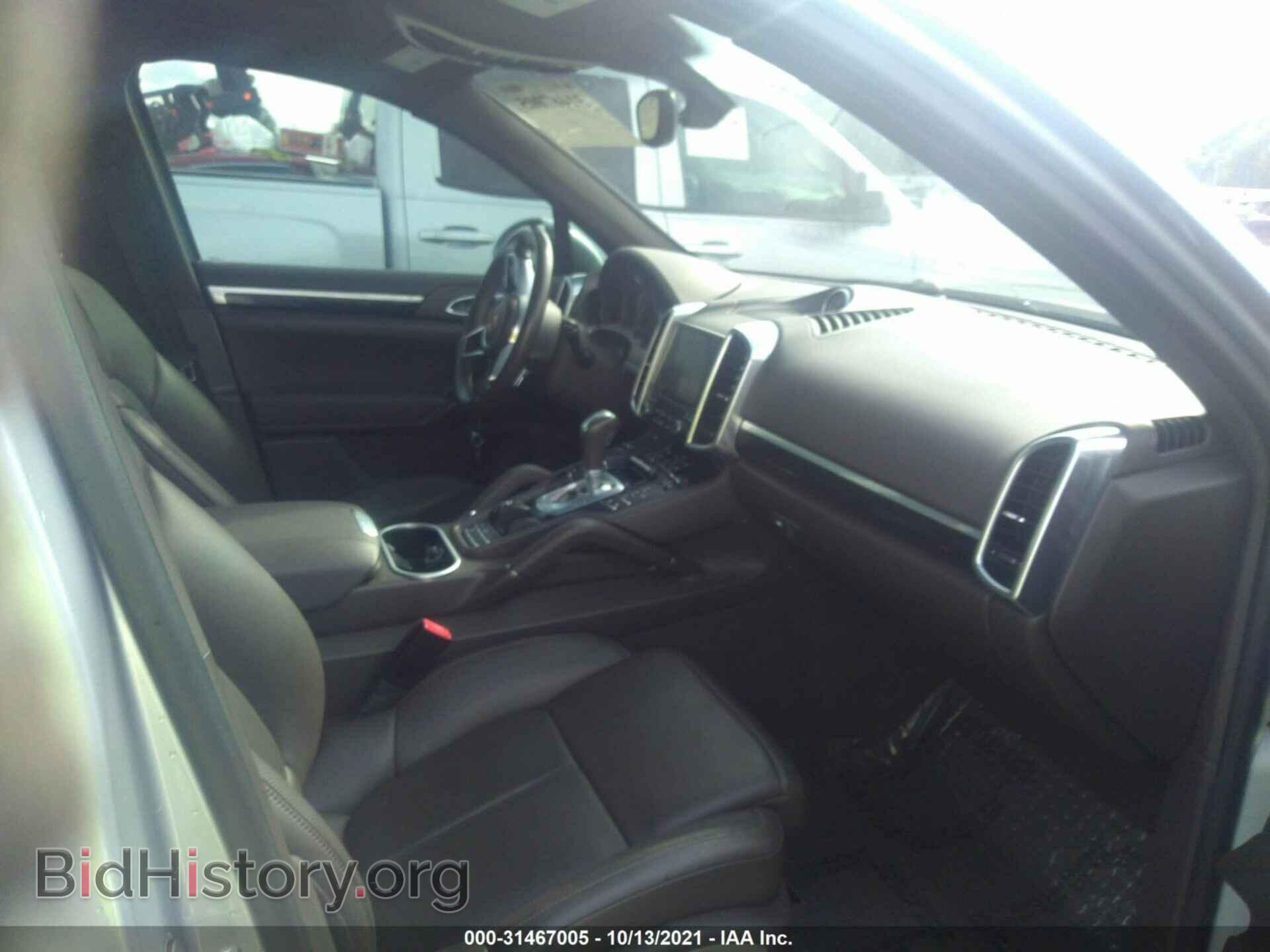 2017 PORSCHE CAYENNE - VIN: WP1AA2A22HKA82972 - Фото 5