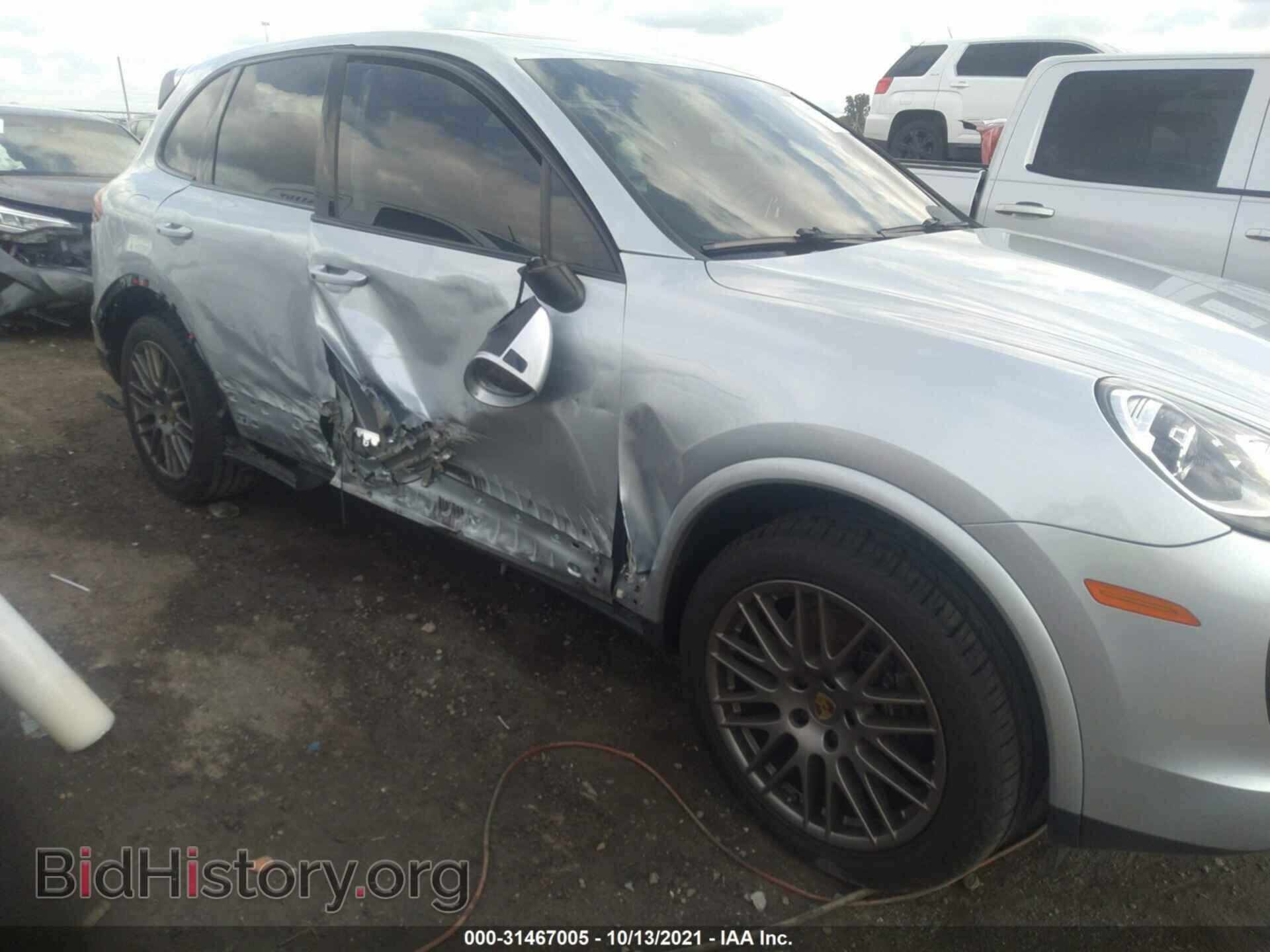 2017 PORSCHE CAYENNE - VIN: WP1AA2A22HKA82972 - Фото 6