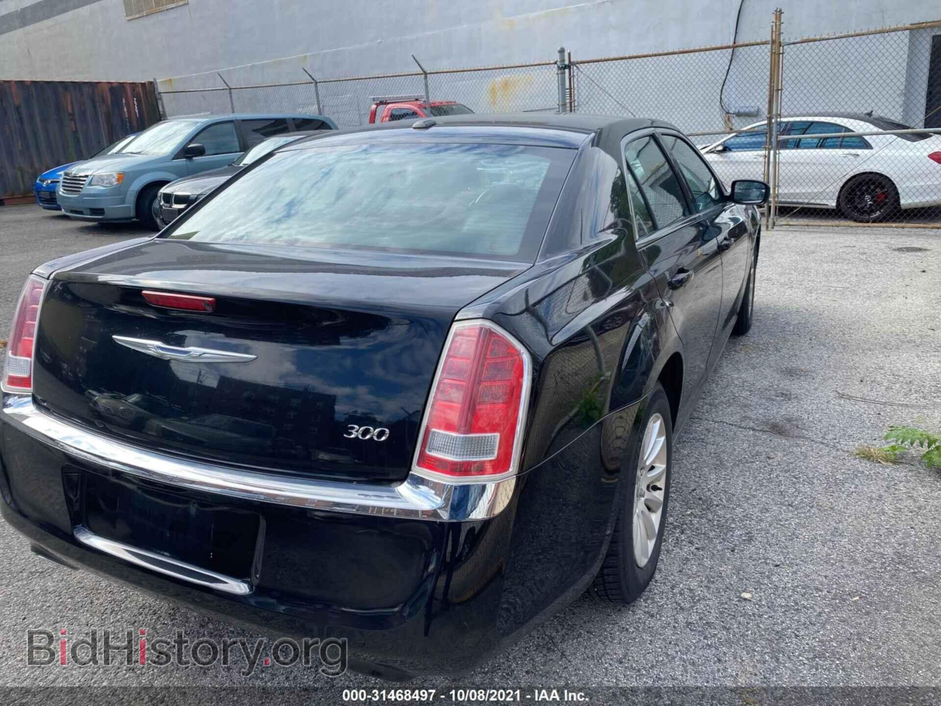 2014 CHRYSLER 300 - VIN: 2C3CCAAG0EH286557 - Фото 4