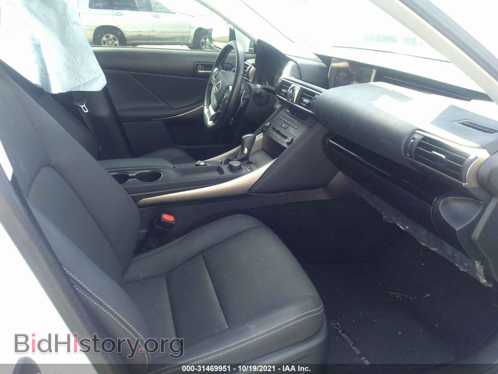 2019 LEXUS IS - VIN: JTHBA1D26K5100566 - Фото 5